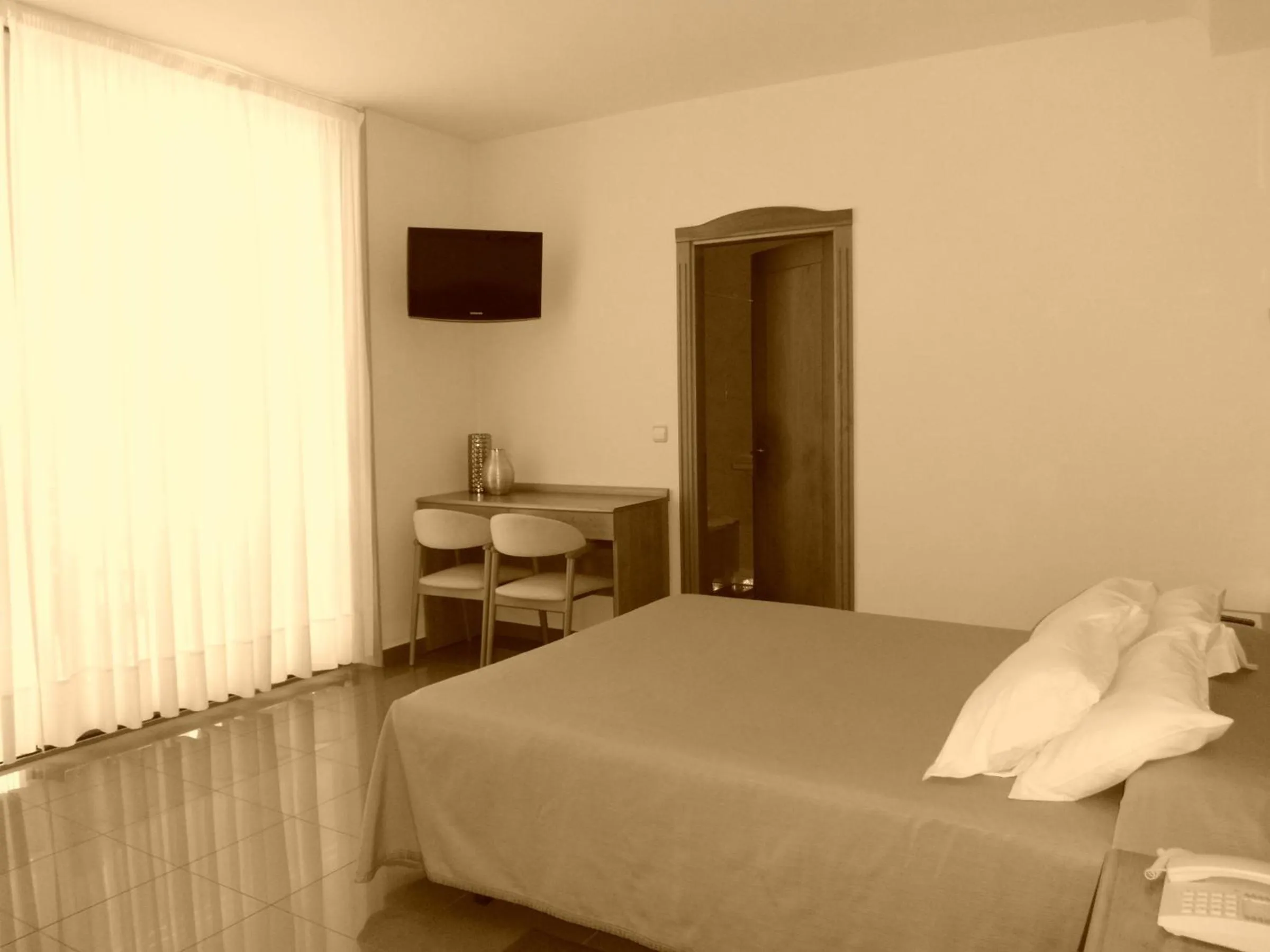 Photo of the whole room in Hotel Brisa da Lanzada