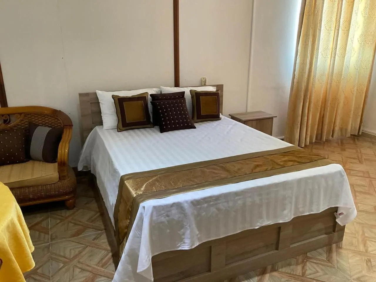 Bed in Mahe Holiday Resort