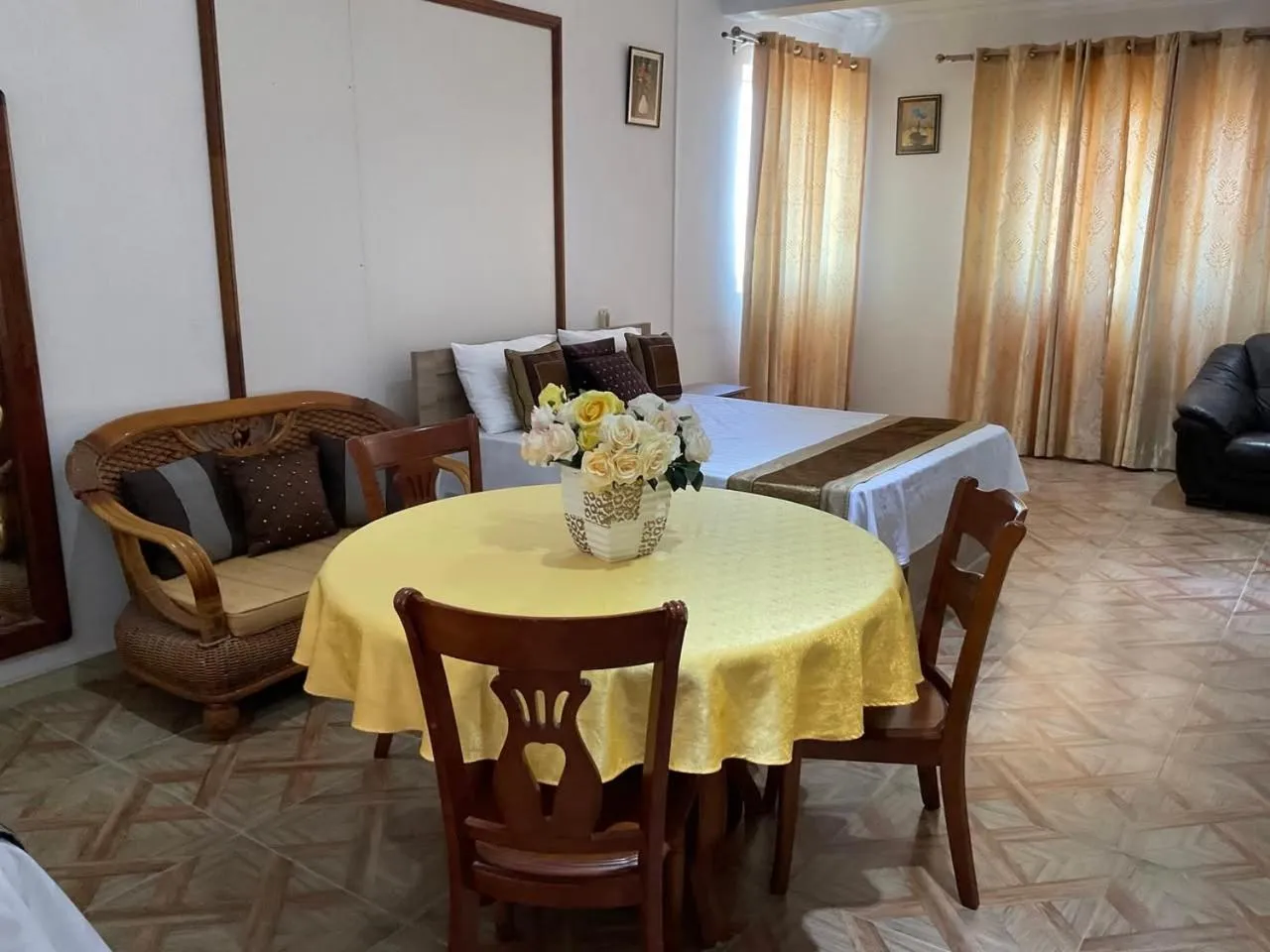 Bed in Mahe Holiday Resort