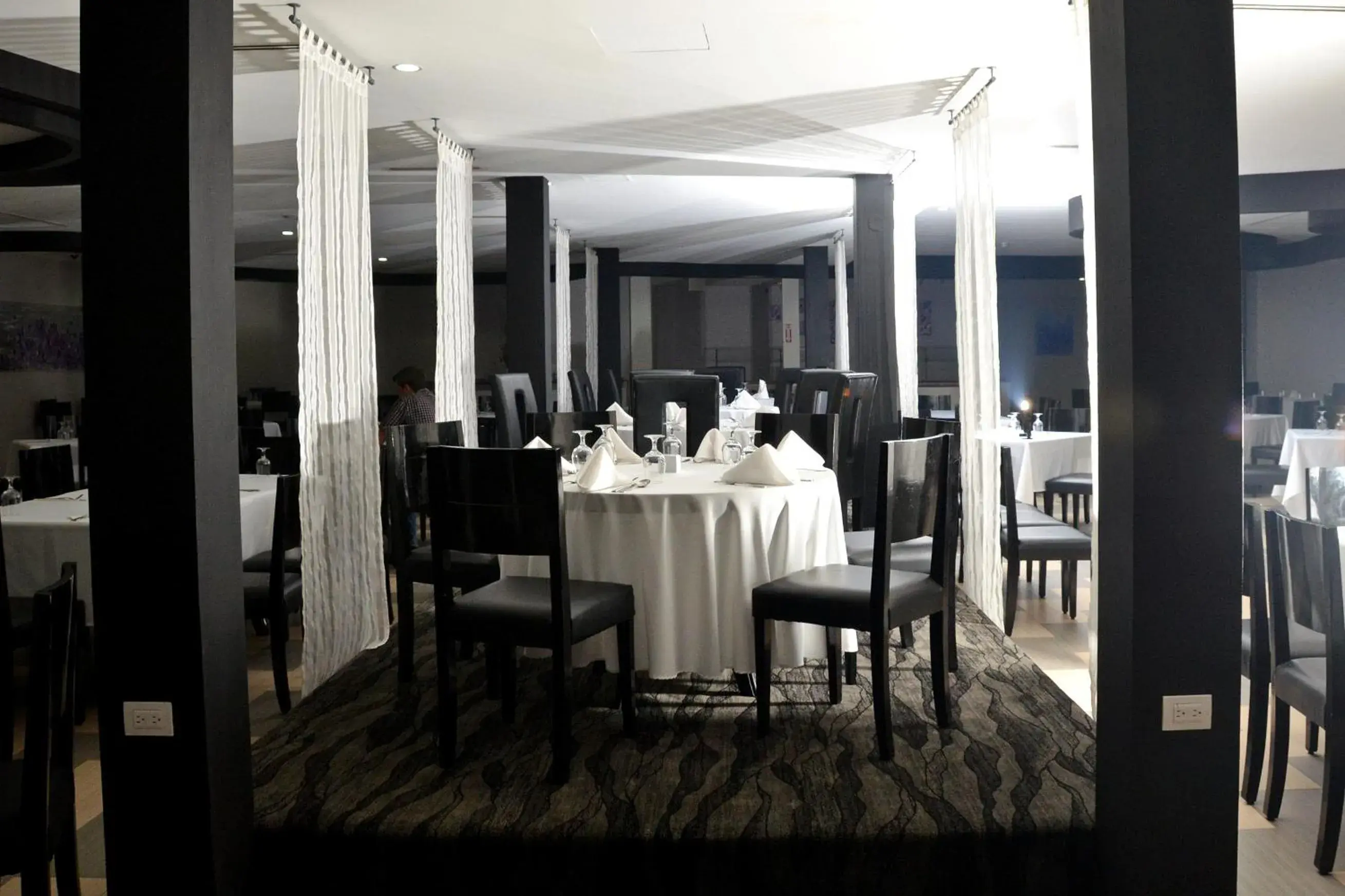 Restaurant/places to eat in Regent Star Hotel Restaurant/places to eat in Regent Star Hotel