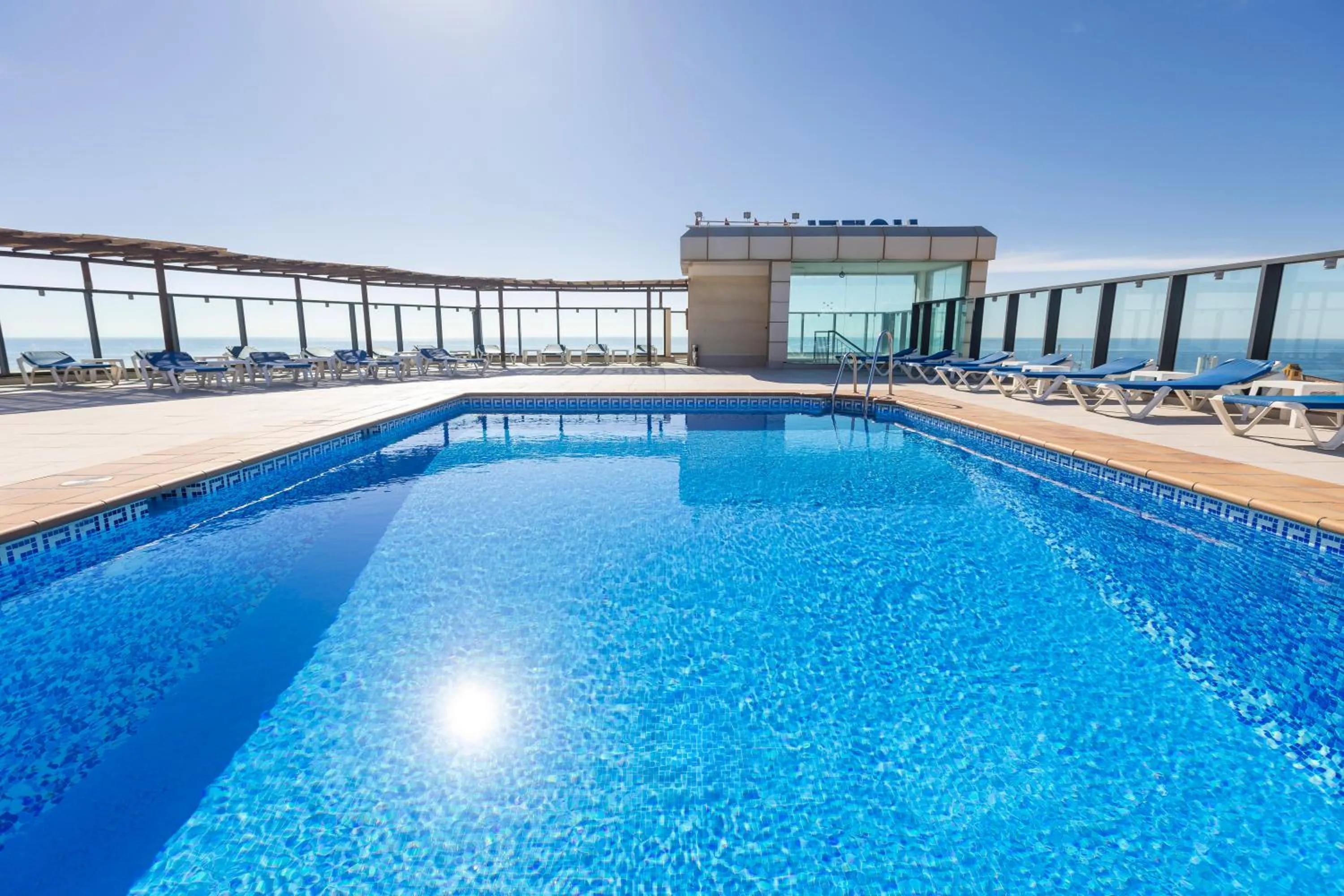 Swimming pool in Moon Dreams Calabahía