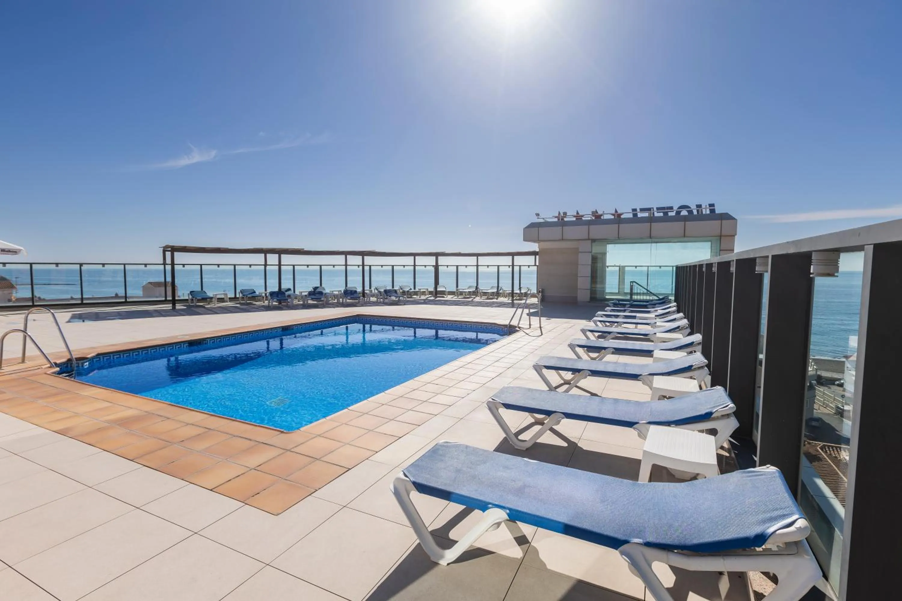 Swimming pool in Moon Dreams Calabahía