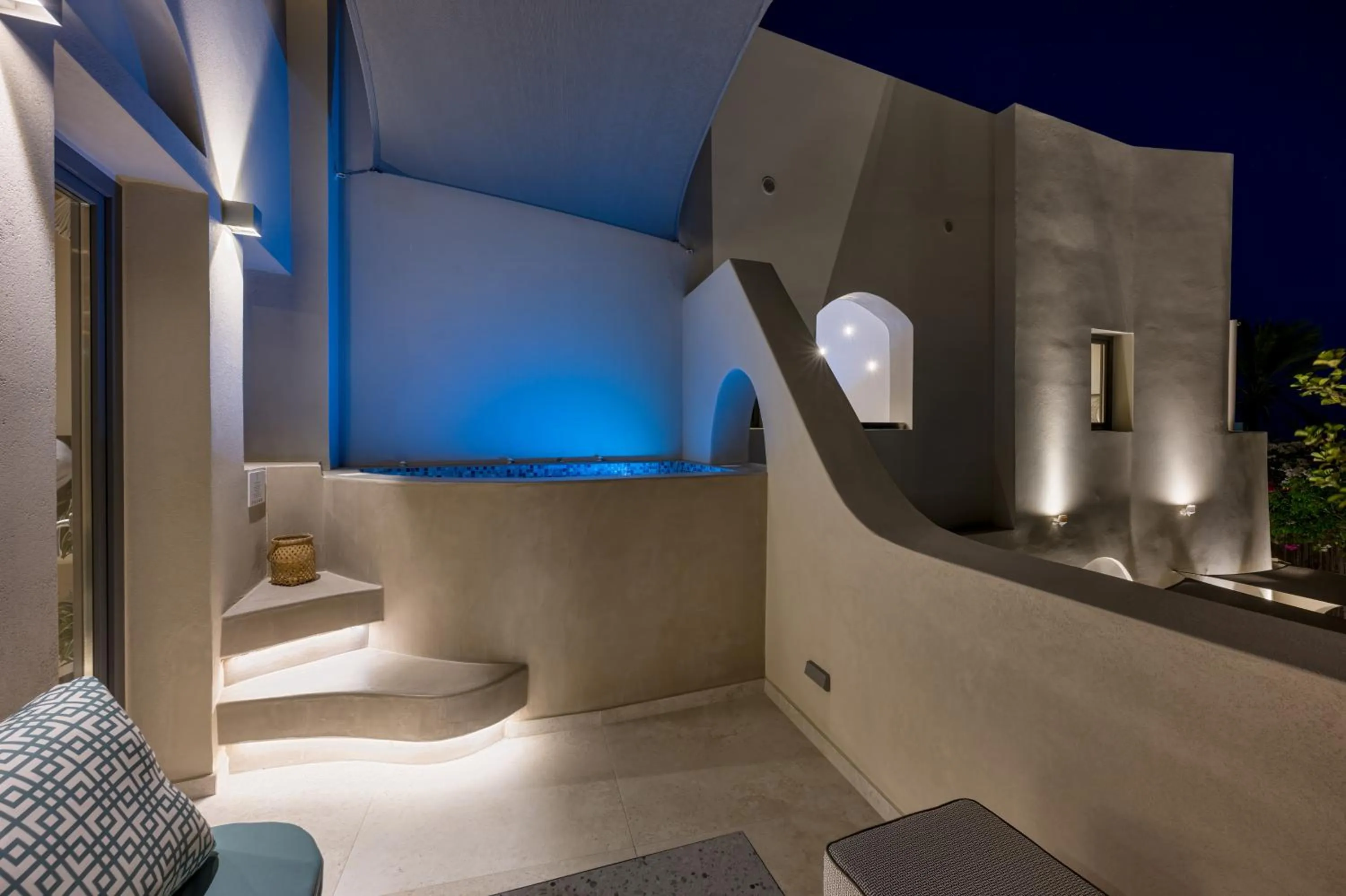 Night in Galaria Serenity Suites