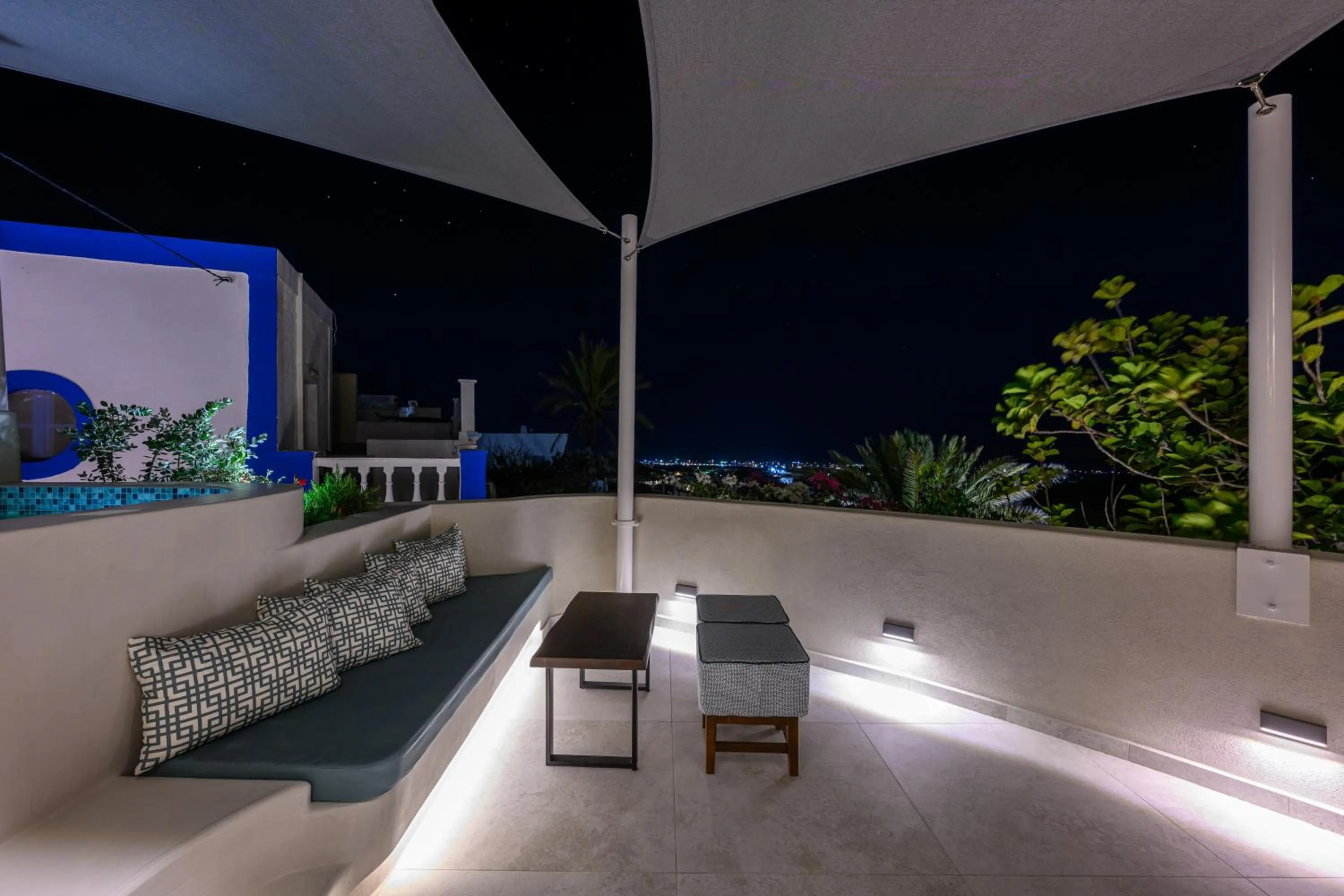 Night in Galaria Serenity Suites