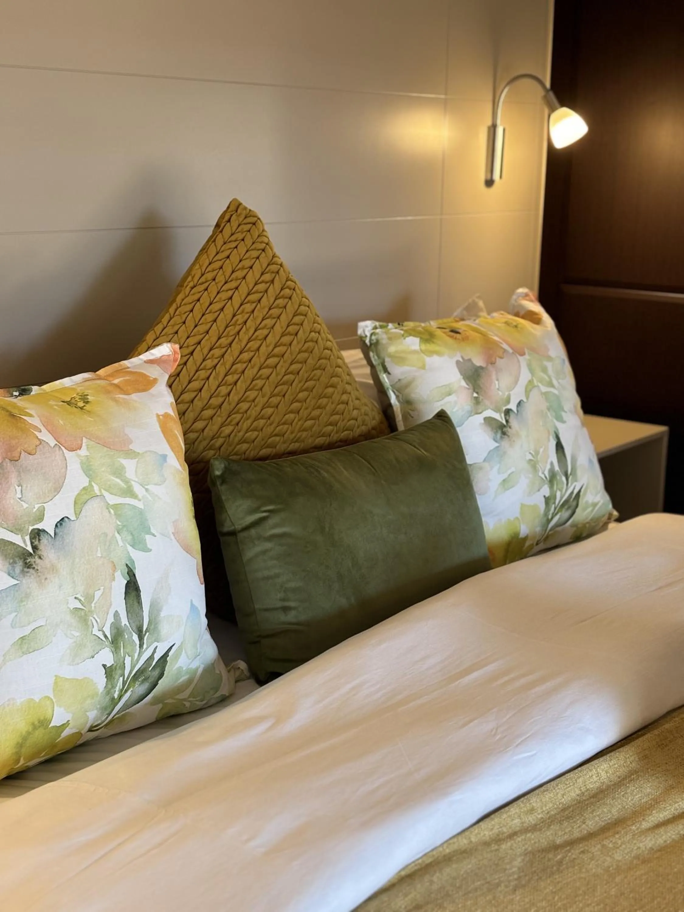 Deluxe King Room in Accommodation Bedfordview - Hethersett Guesthouse