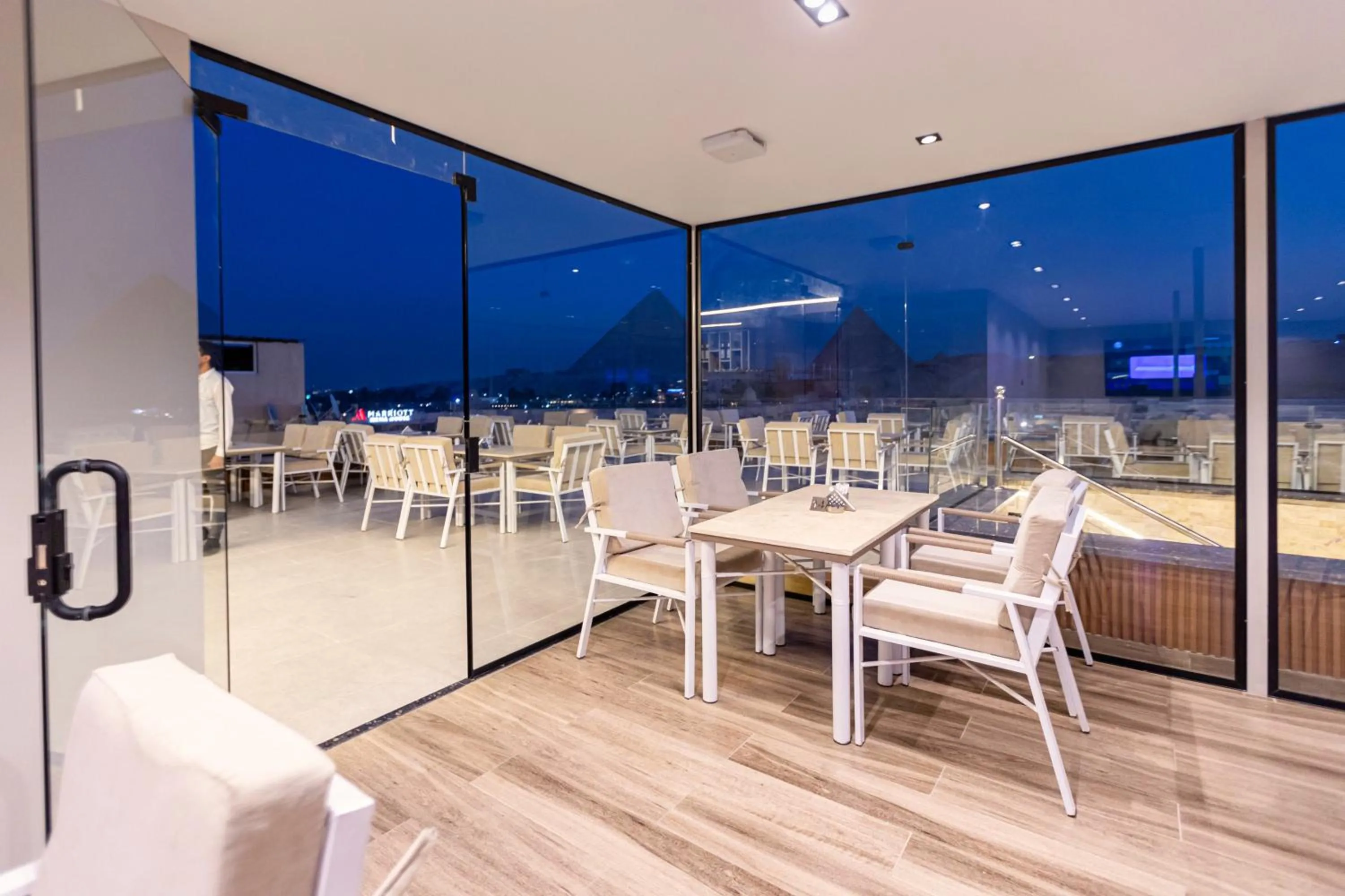 Restaurant/places to eat in Gaia Pyramids Hotel