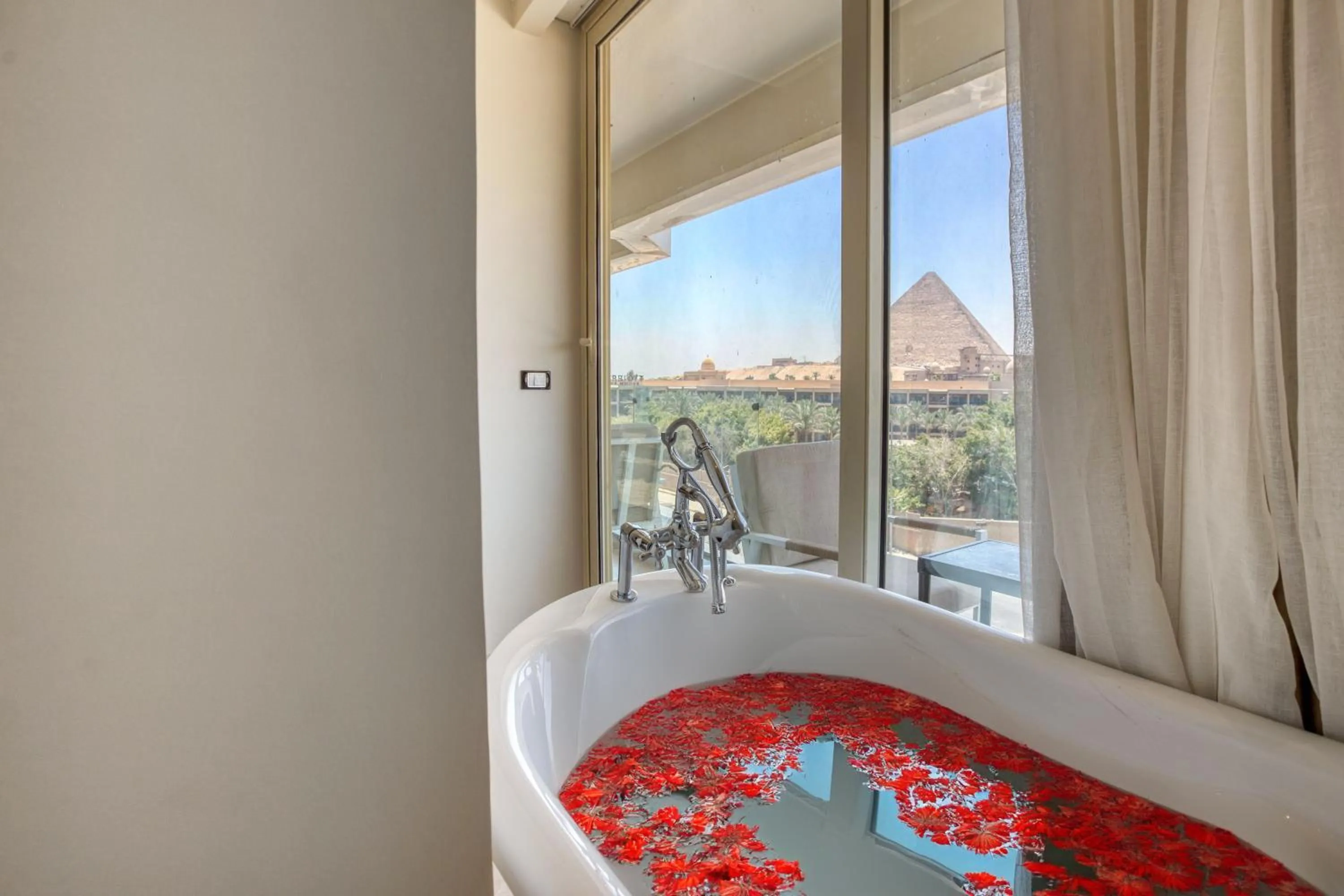 Natural landscape, Bed in Gaia Pyramids Hotel