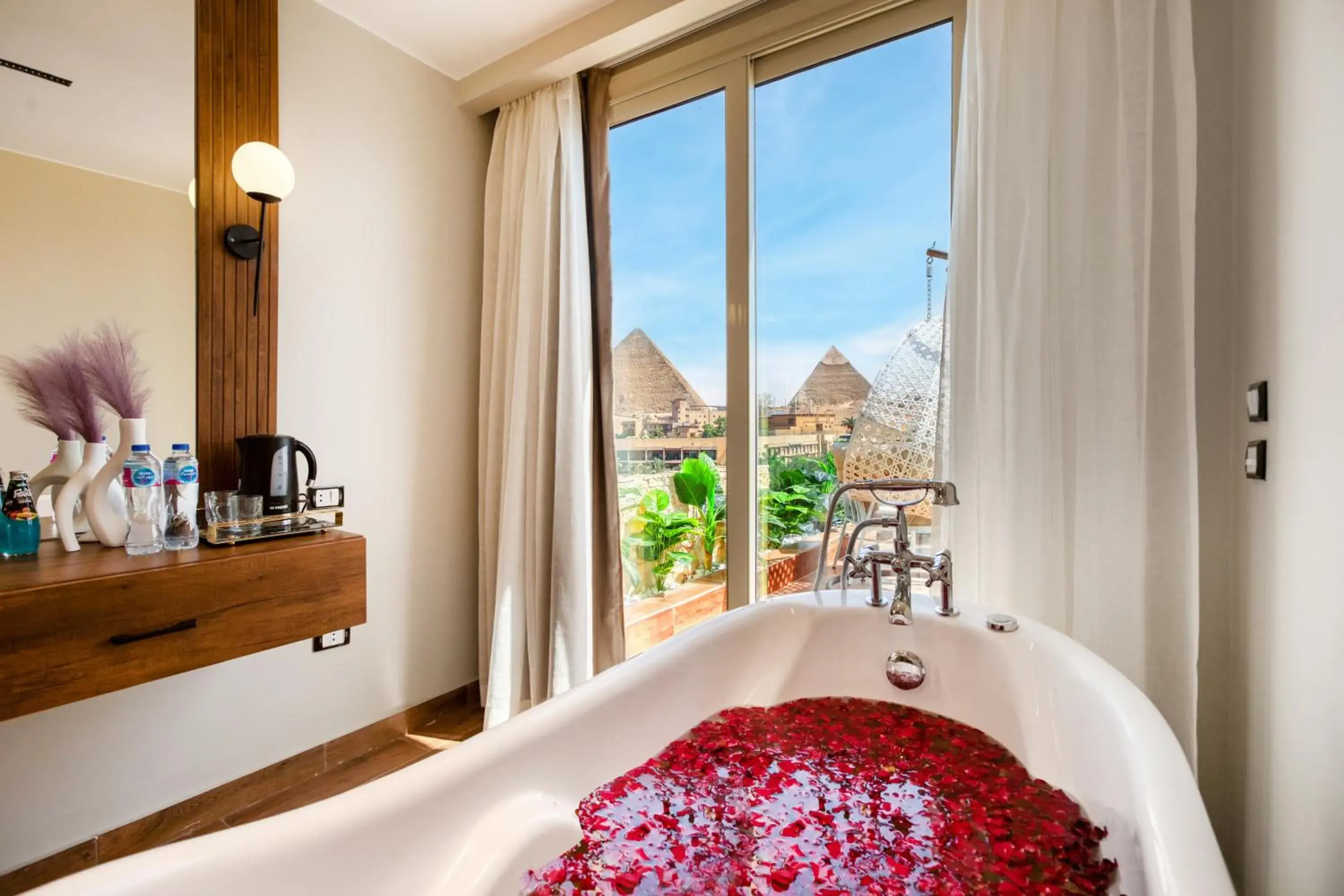 Suite with Hot Tub - single occupancy in Gaia Pyramids Hotel Suite with Hot Tub - single occupancy in Gaia Pyramids Hotel