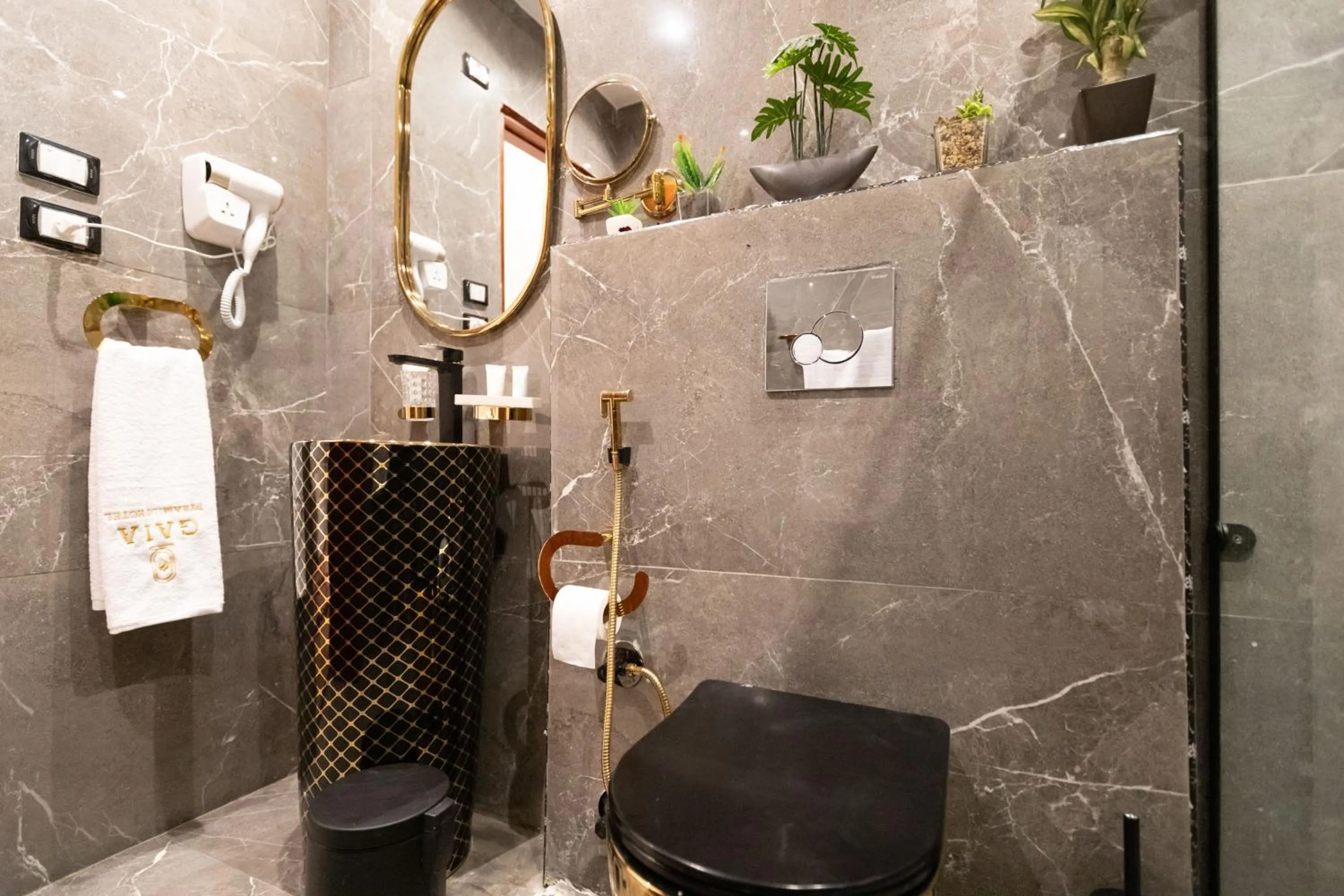 Shower in Gaia Pyramids Hotel