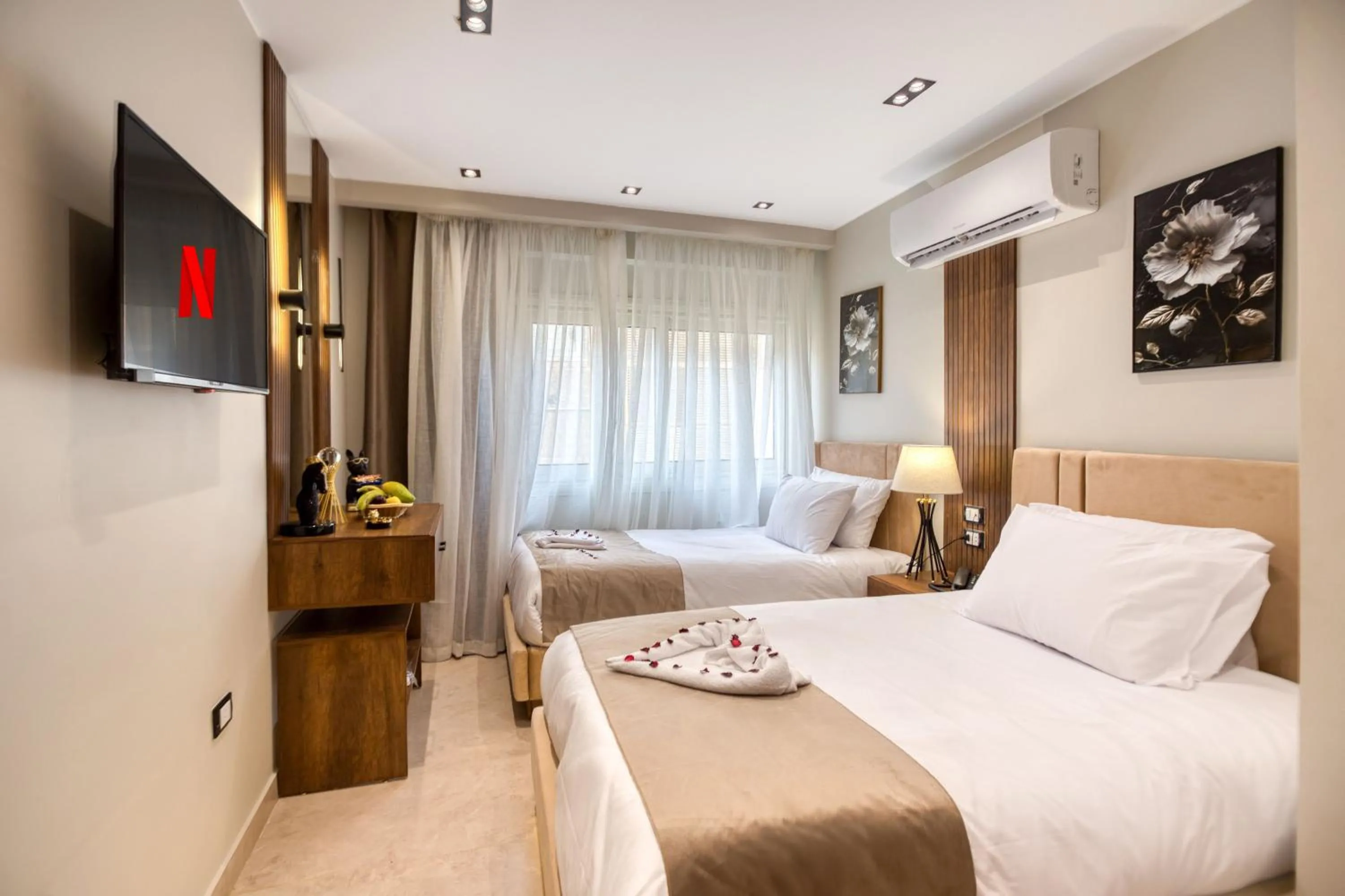 TV and multimedia, Bed in Gaia Pyramids Hotel