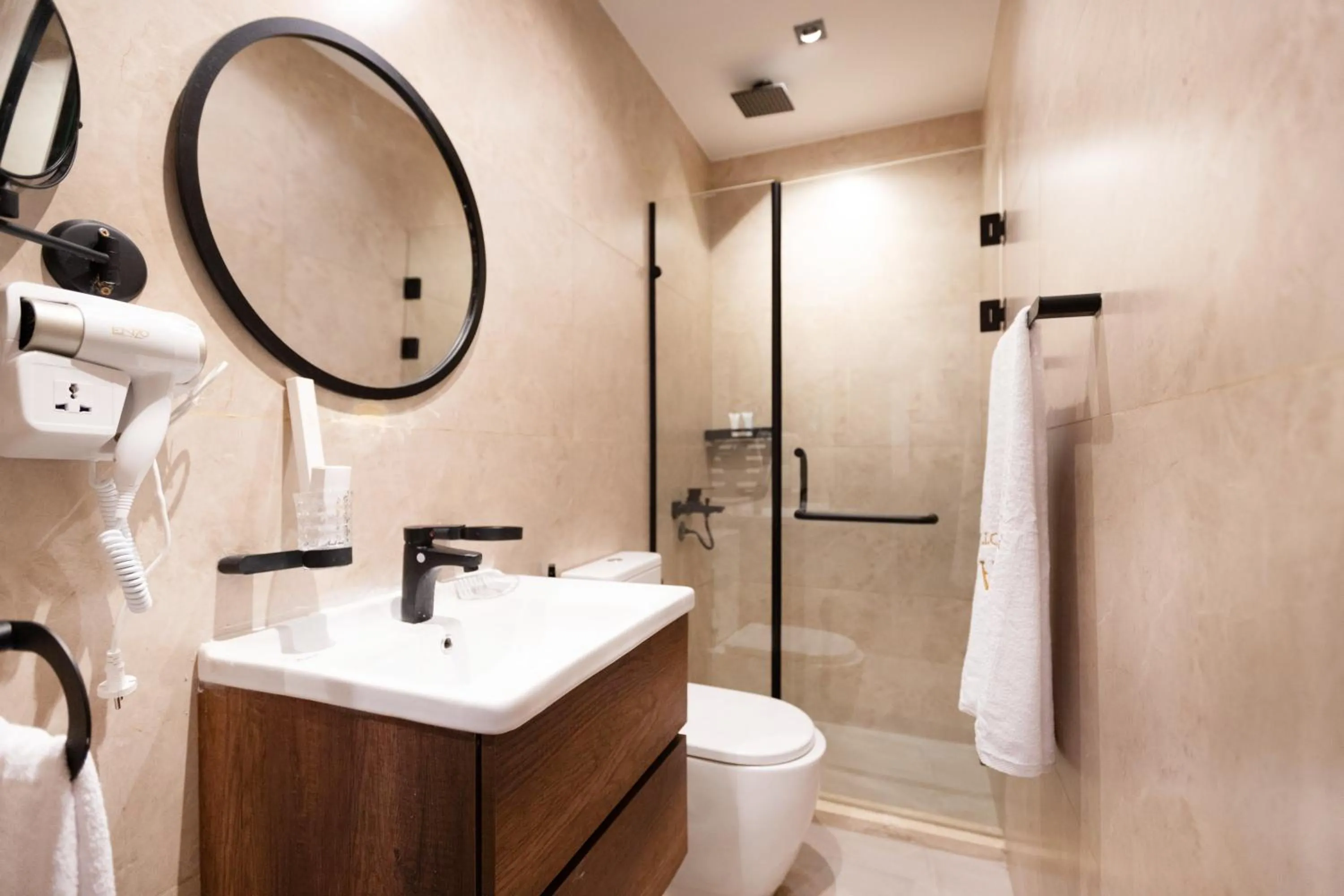 Shower in Gaia Pyramids Hotel