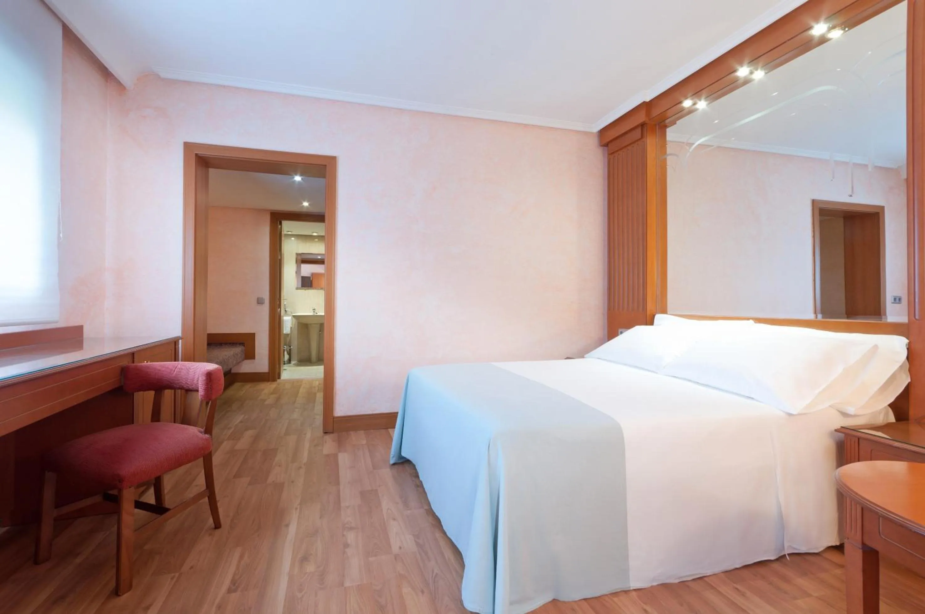 Bed in Gran Hotel Los Angeles