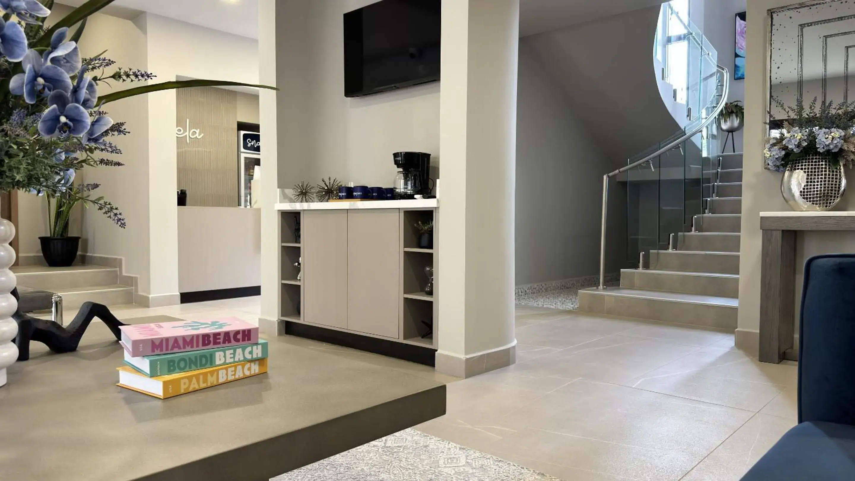 Lobby or reception in Cedrela Lobby or reception in Cedrela