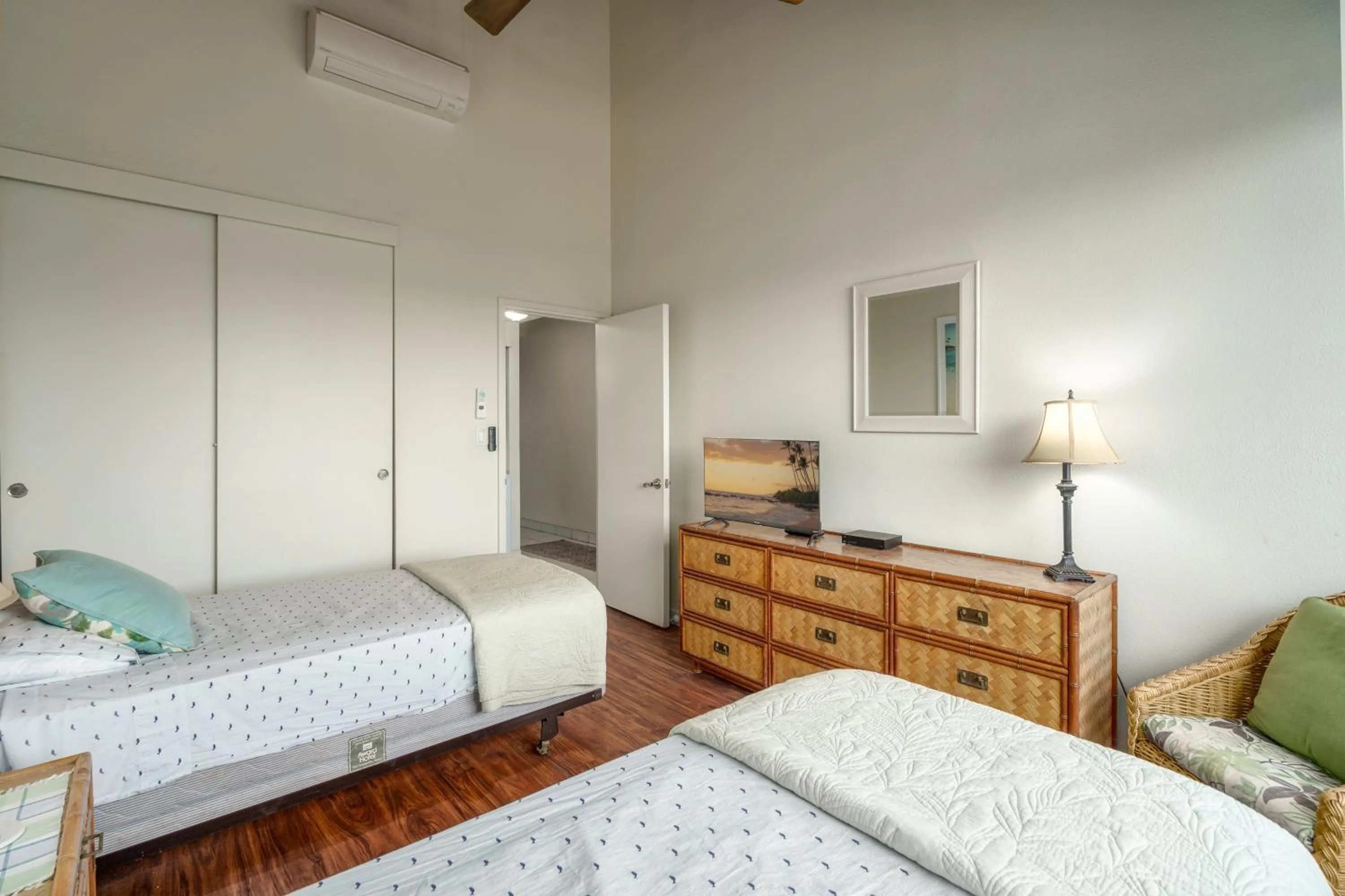 Other, Bed in Kamaole Sands