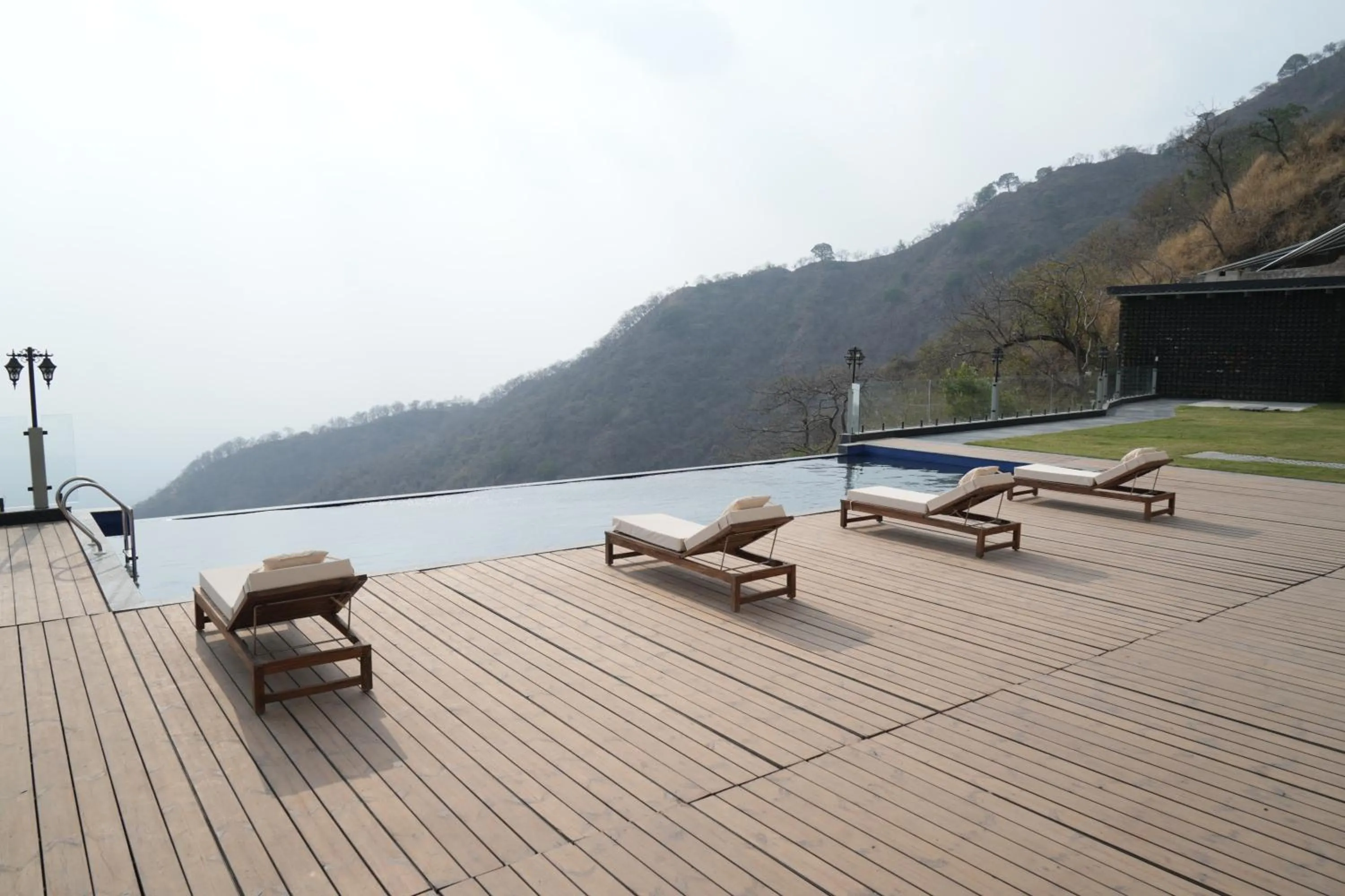 Balcony/Terrace in The Belvedere Kasauli