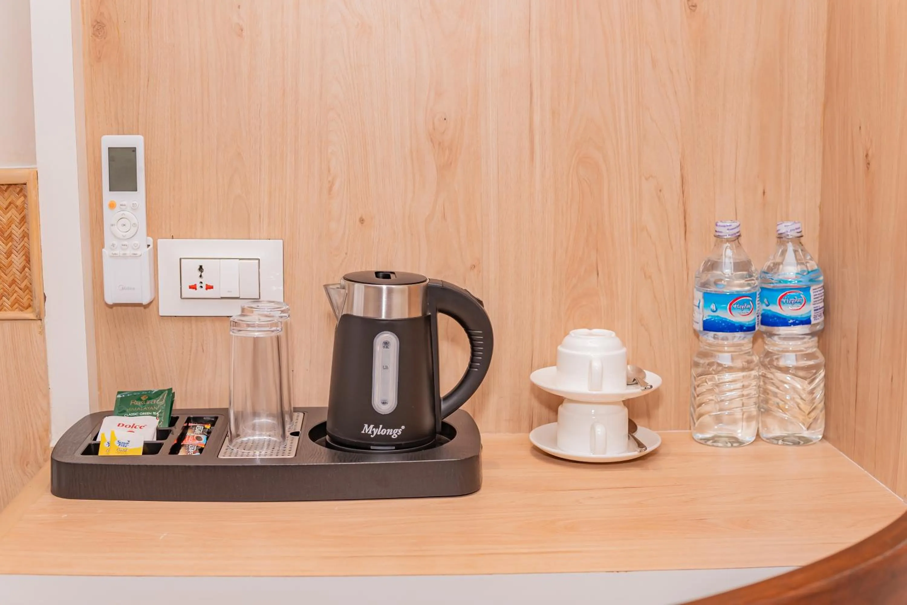 Coffee/tea facilities in Hotel Vistara