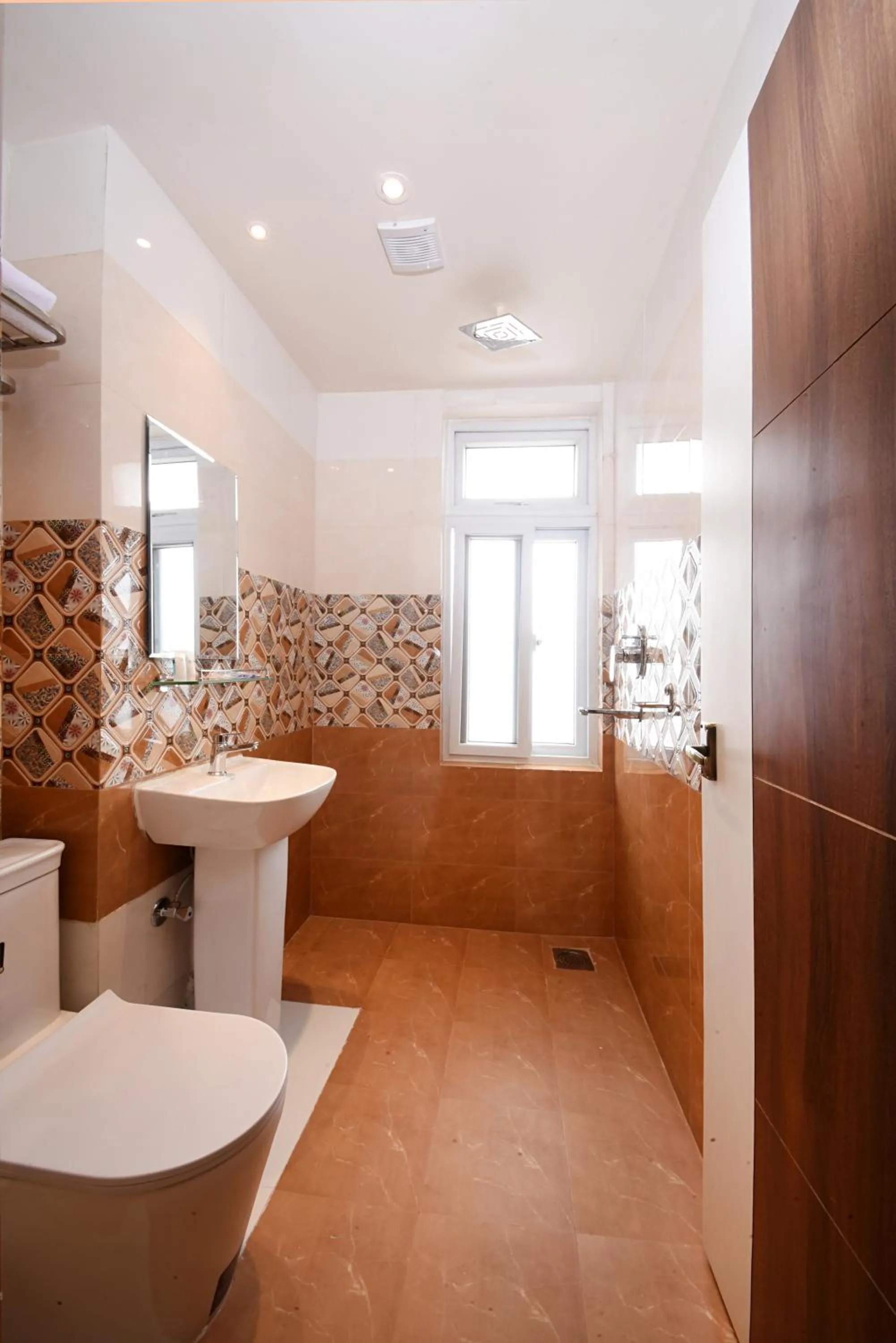 Toilet in Hotel Vistara