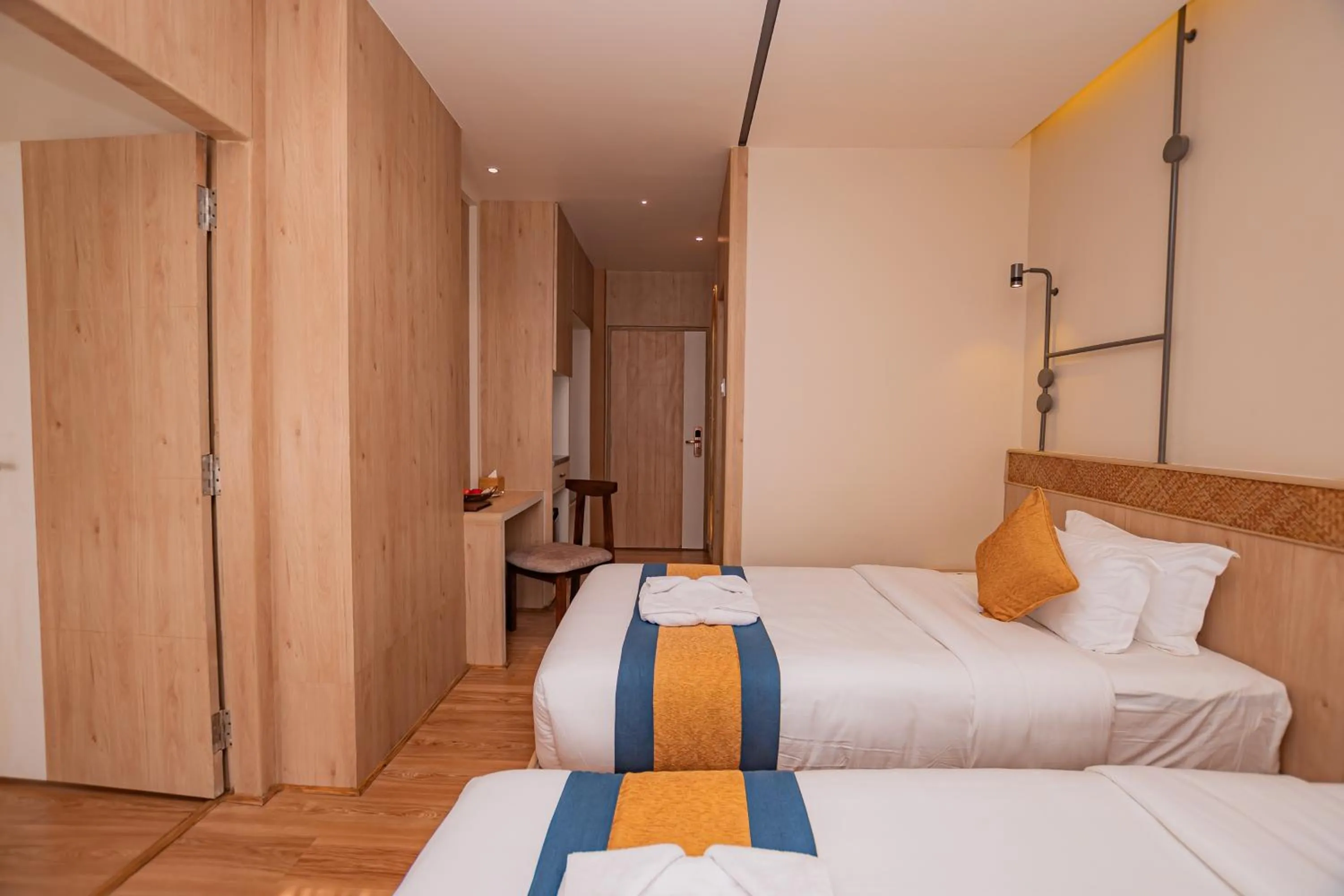 Photo of the whole room, Bed in Hotel Vistara