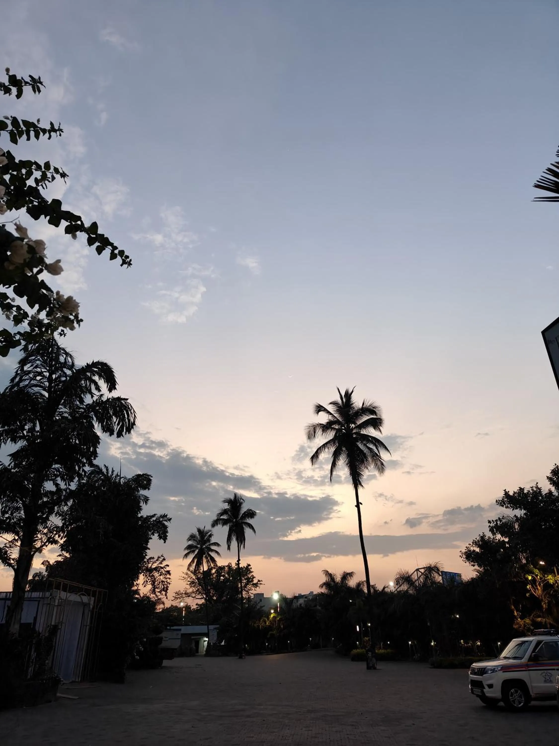 Parking in The Democracy Hotel & Resorts