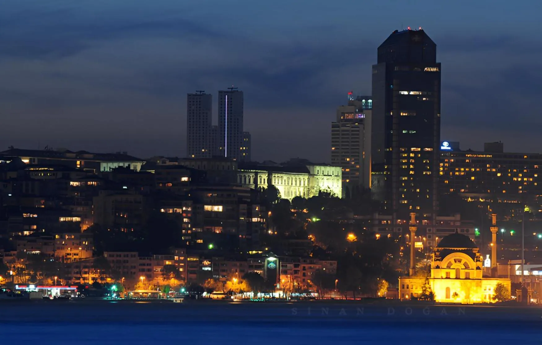 Property building in İstanbul Port Hotel