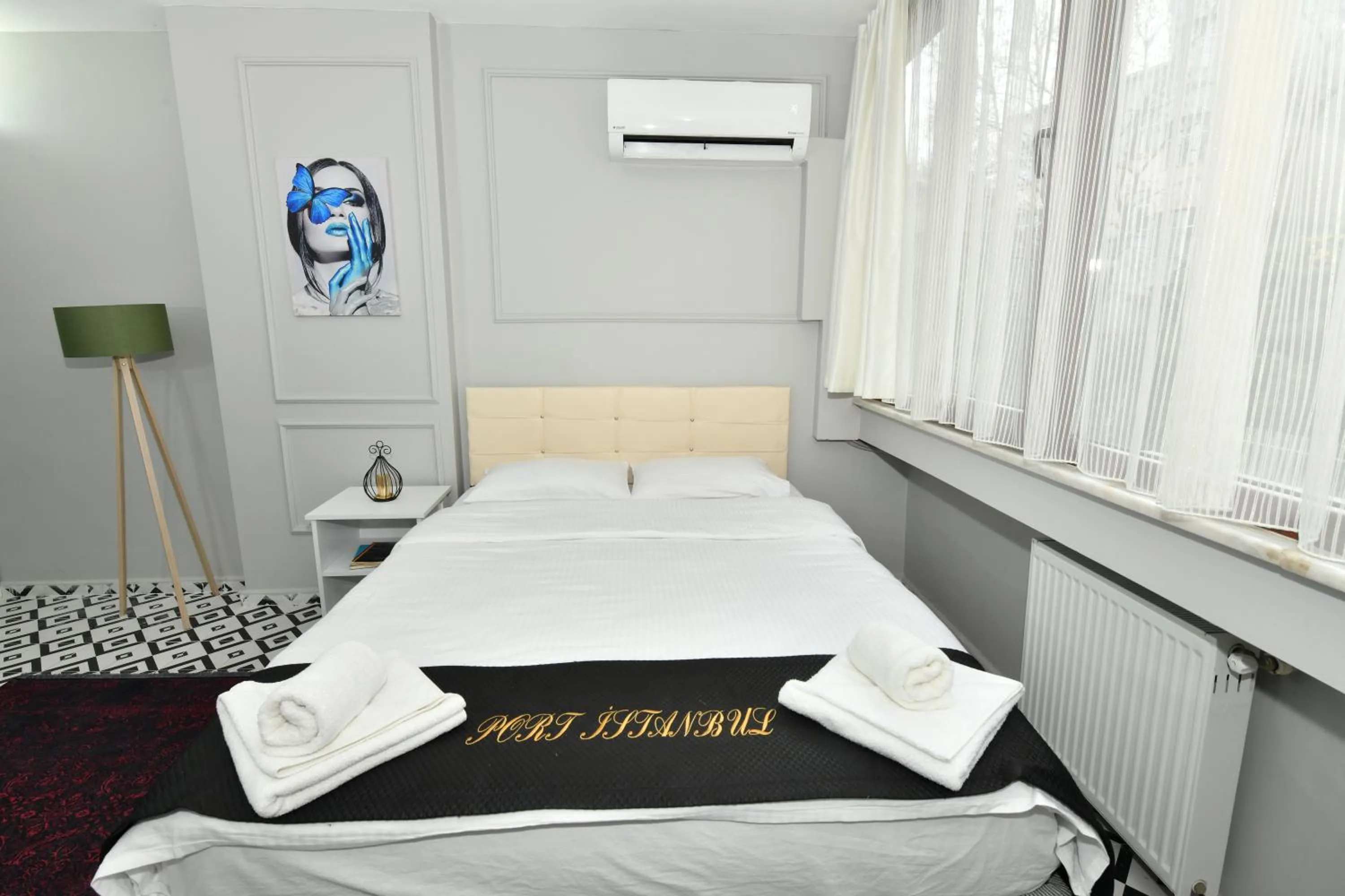 Bed in İstanbul Port Hotel