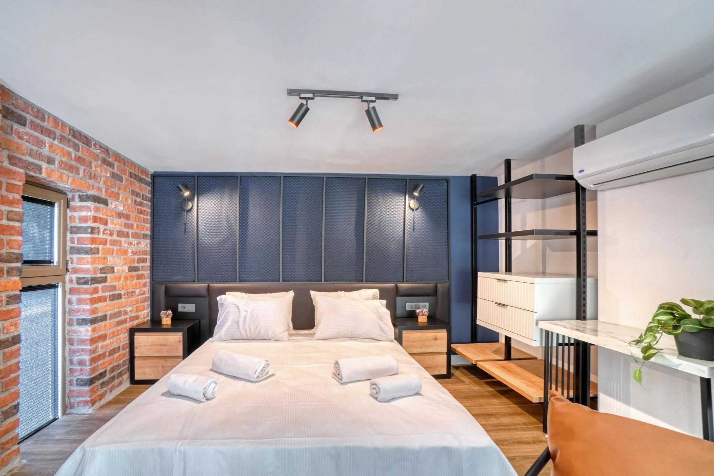 Bed in Ayayorgi Homes