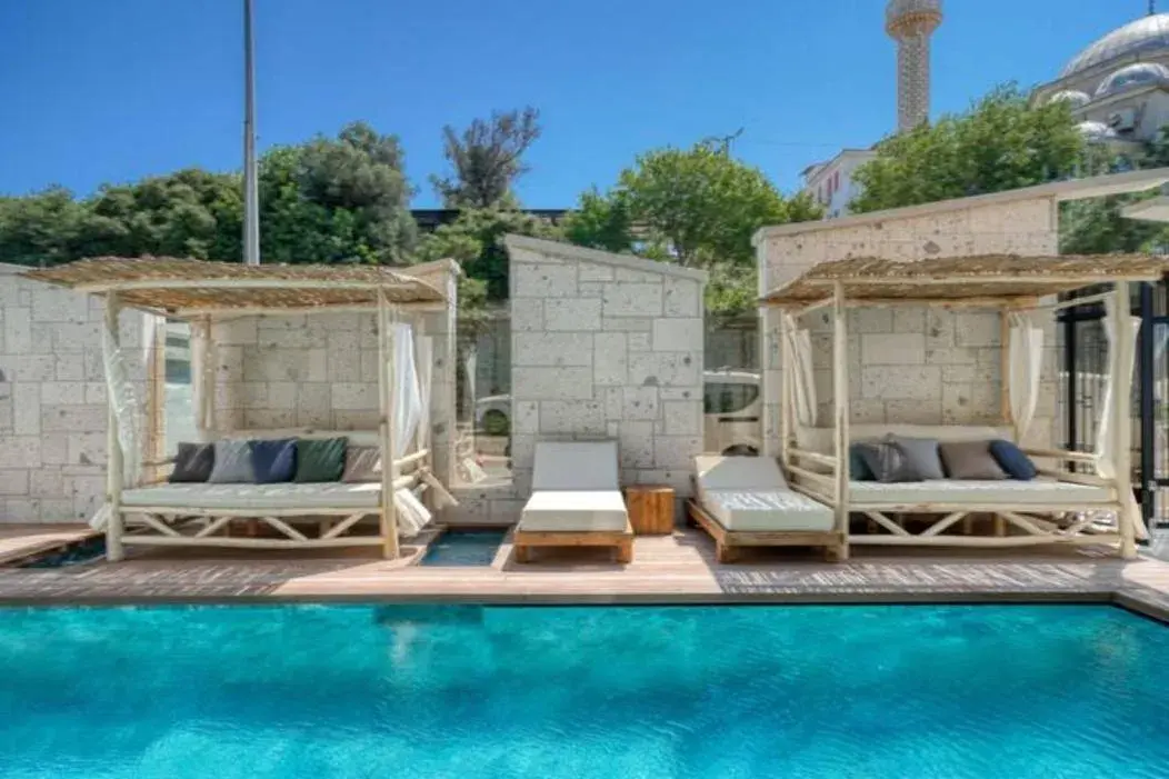 Swimming pool in Ayayorgi Homes Swimming pool in Ayayorgi Homes