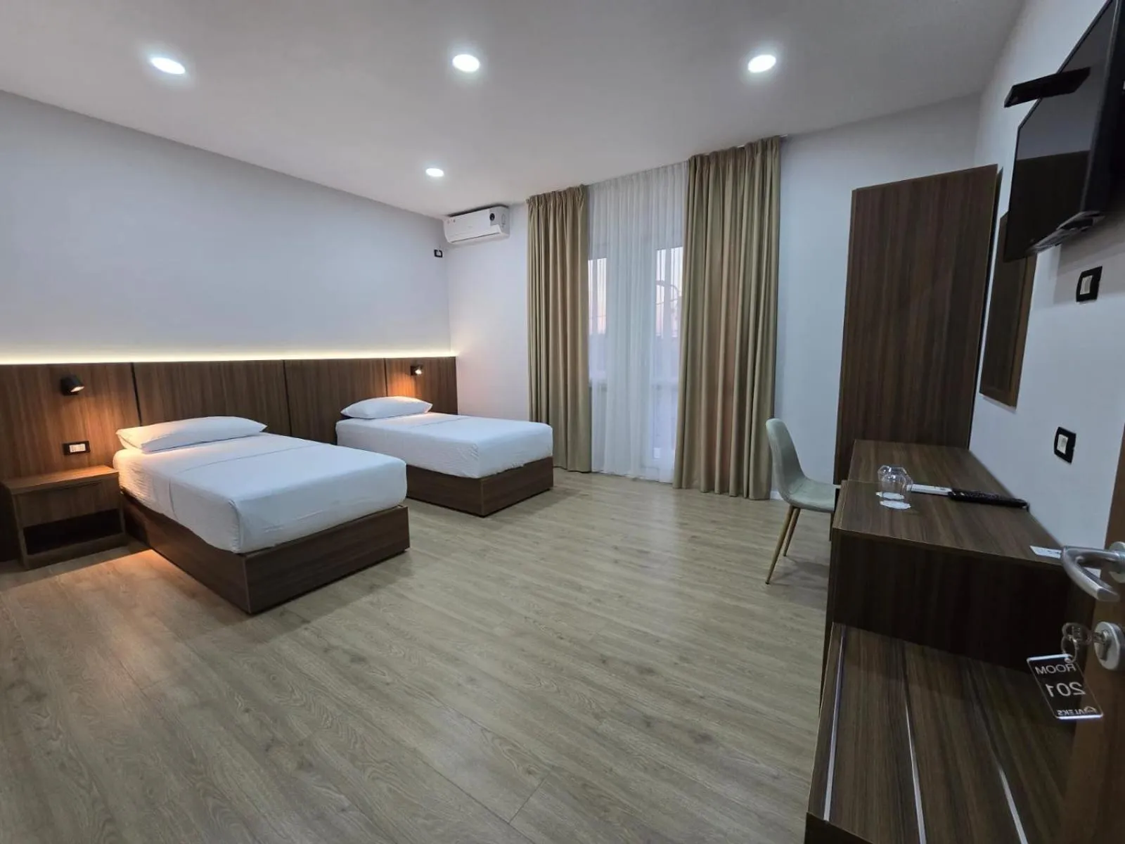 Photo of the whole room, Bed in Hotel Aleks