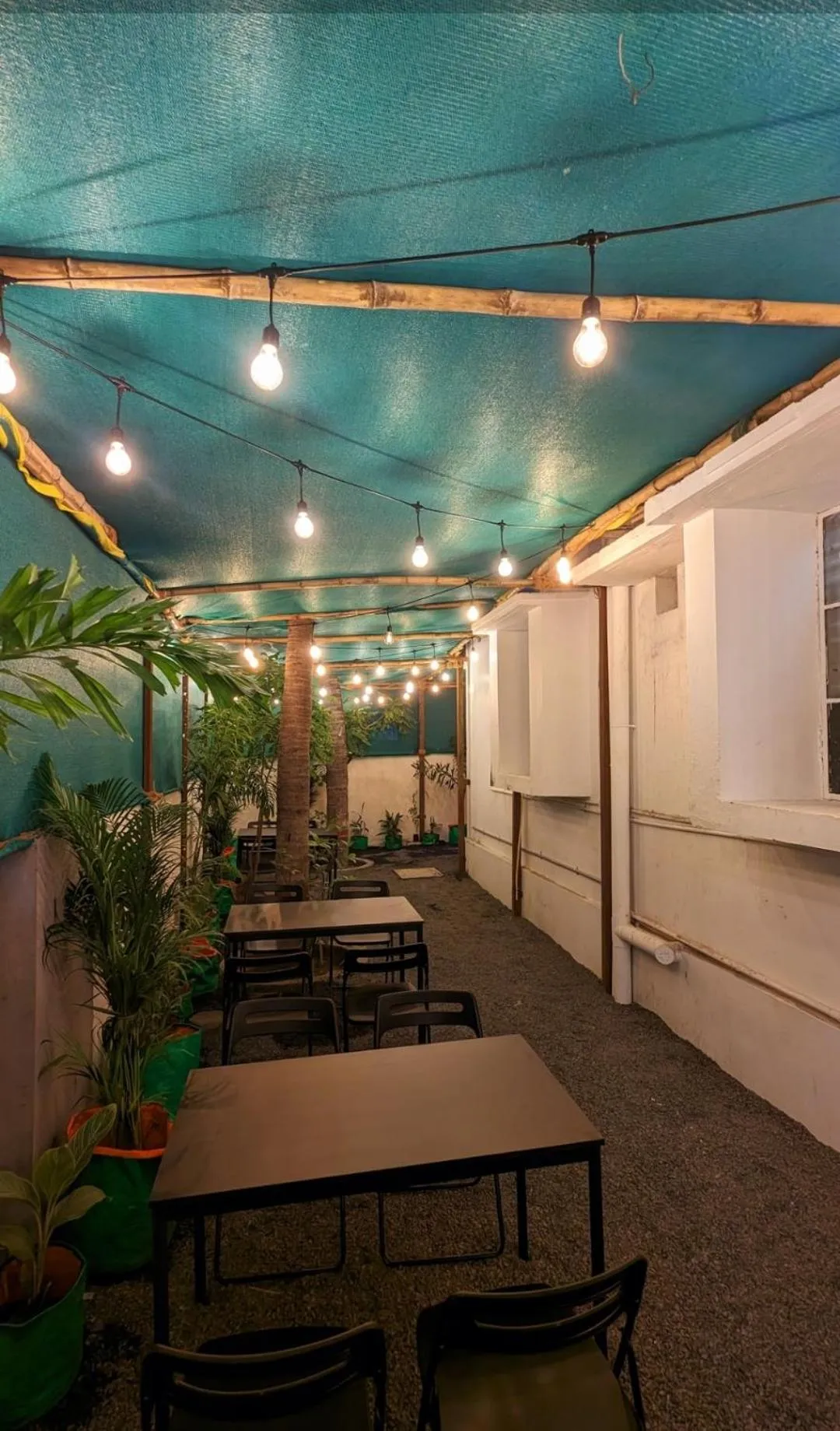 Restaurant/places to eat in Cayzen