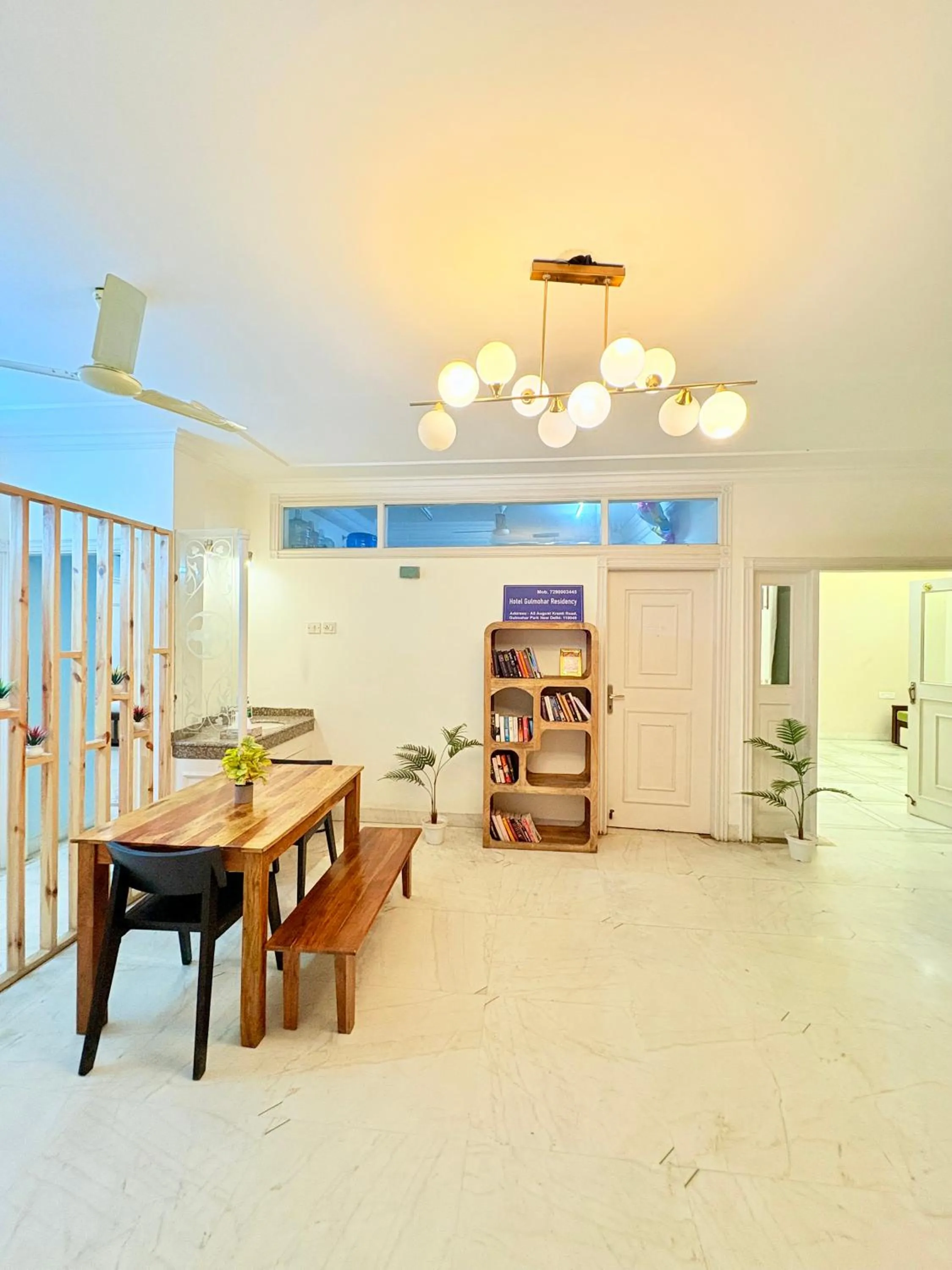 Living room in Gulmohar Residency, Hauz Khas New Delhi, Couple Friendly