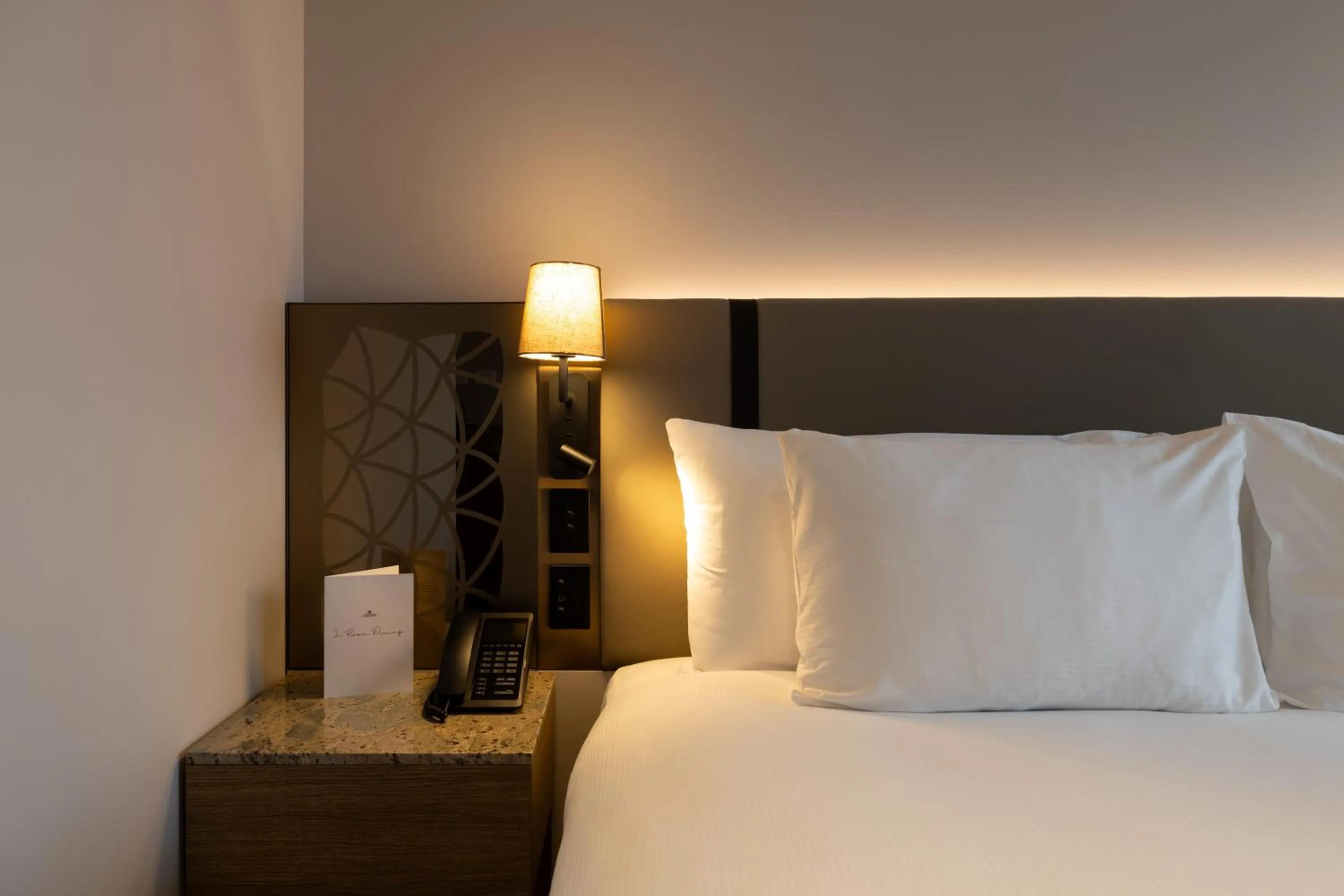 Bedroom, Bed in Hotel Grand Chancellor Auckland