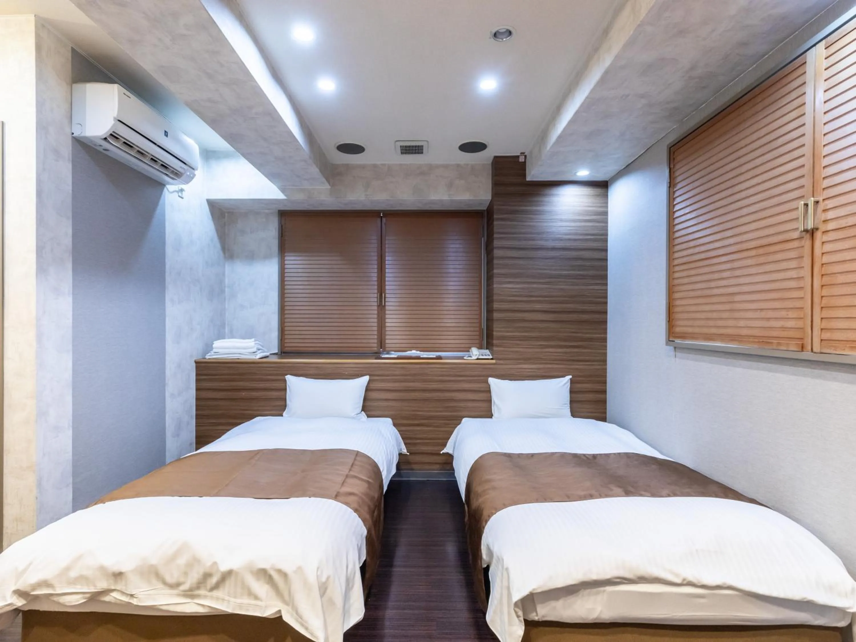 Non-Smoking - Twin Room in Tabist City Hotel Patio