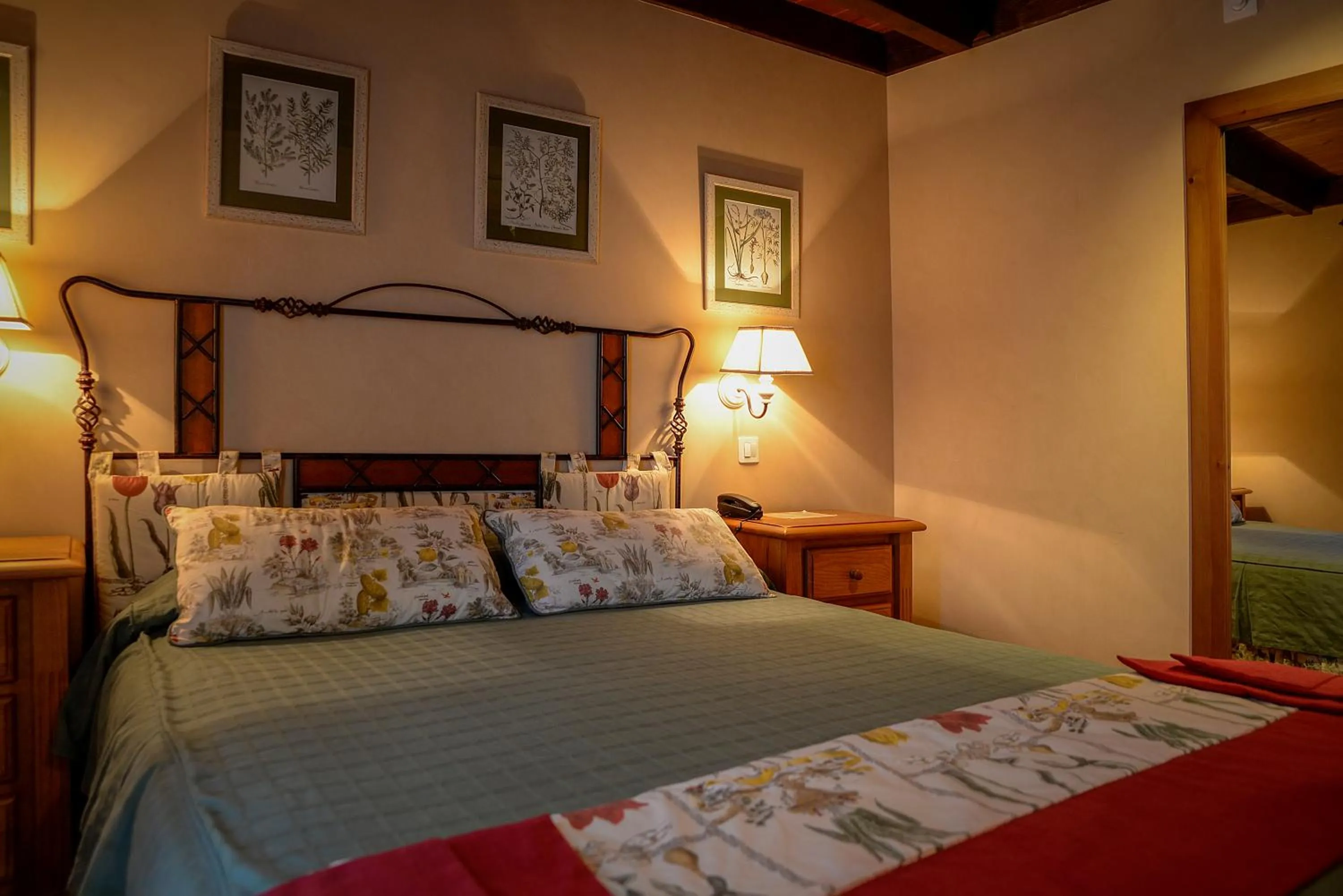 Bedroom in Hotel Pradas Ordesa