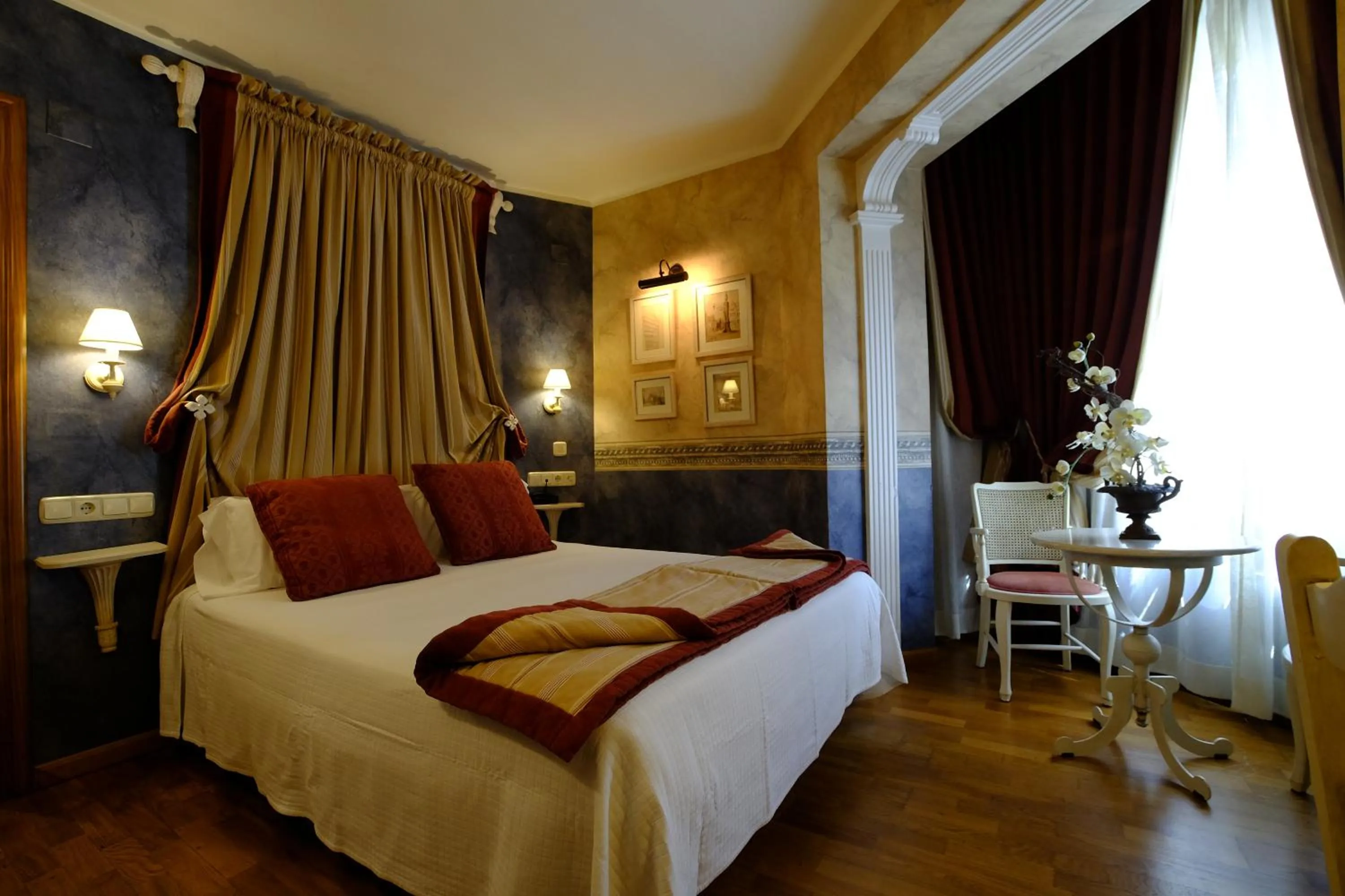 Bedroom in Hotel Pradas Ordesa