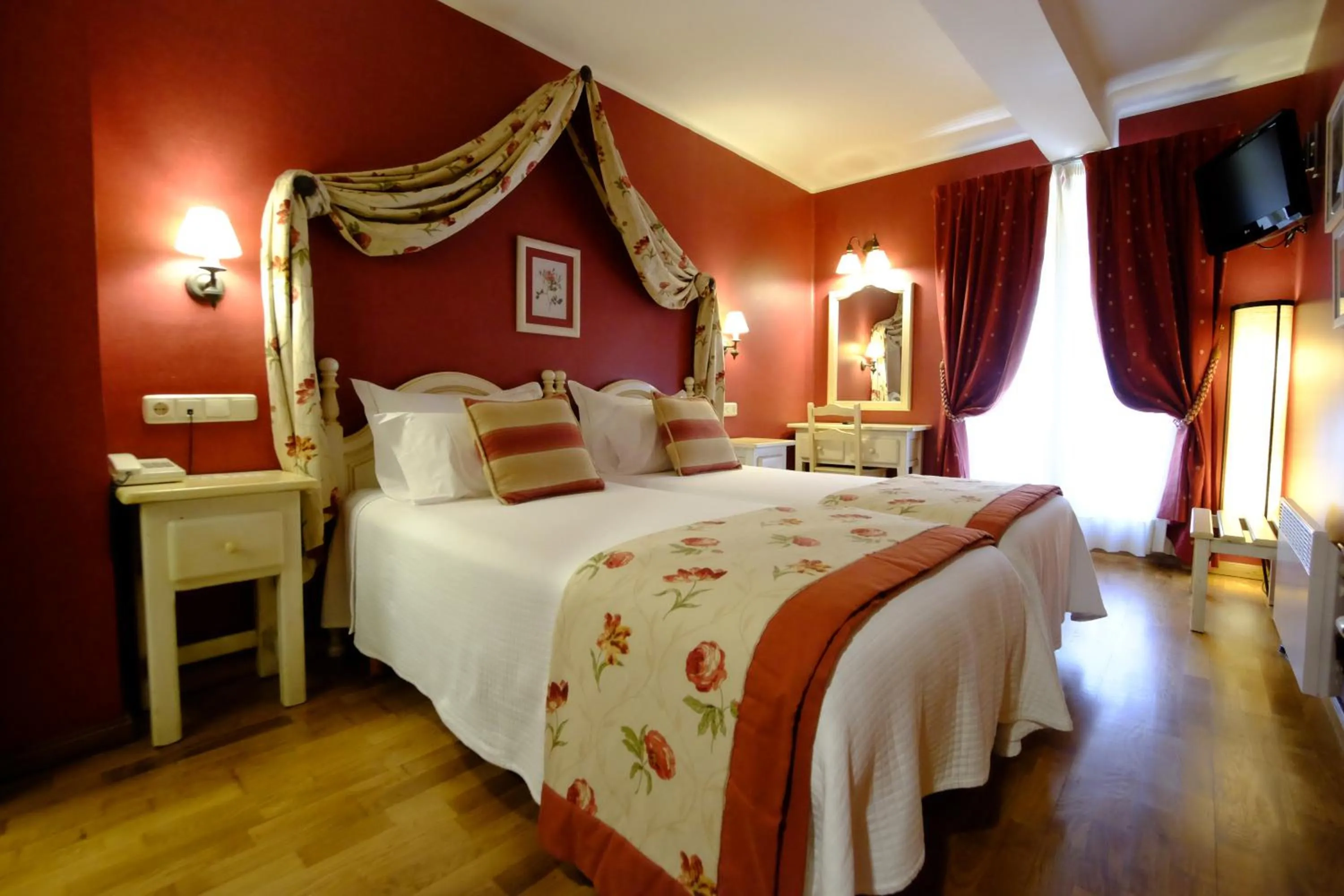 Bedroom in Hotel Pradas Ordesa