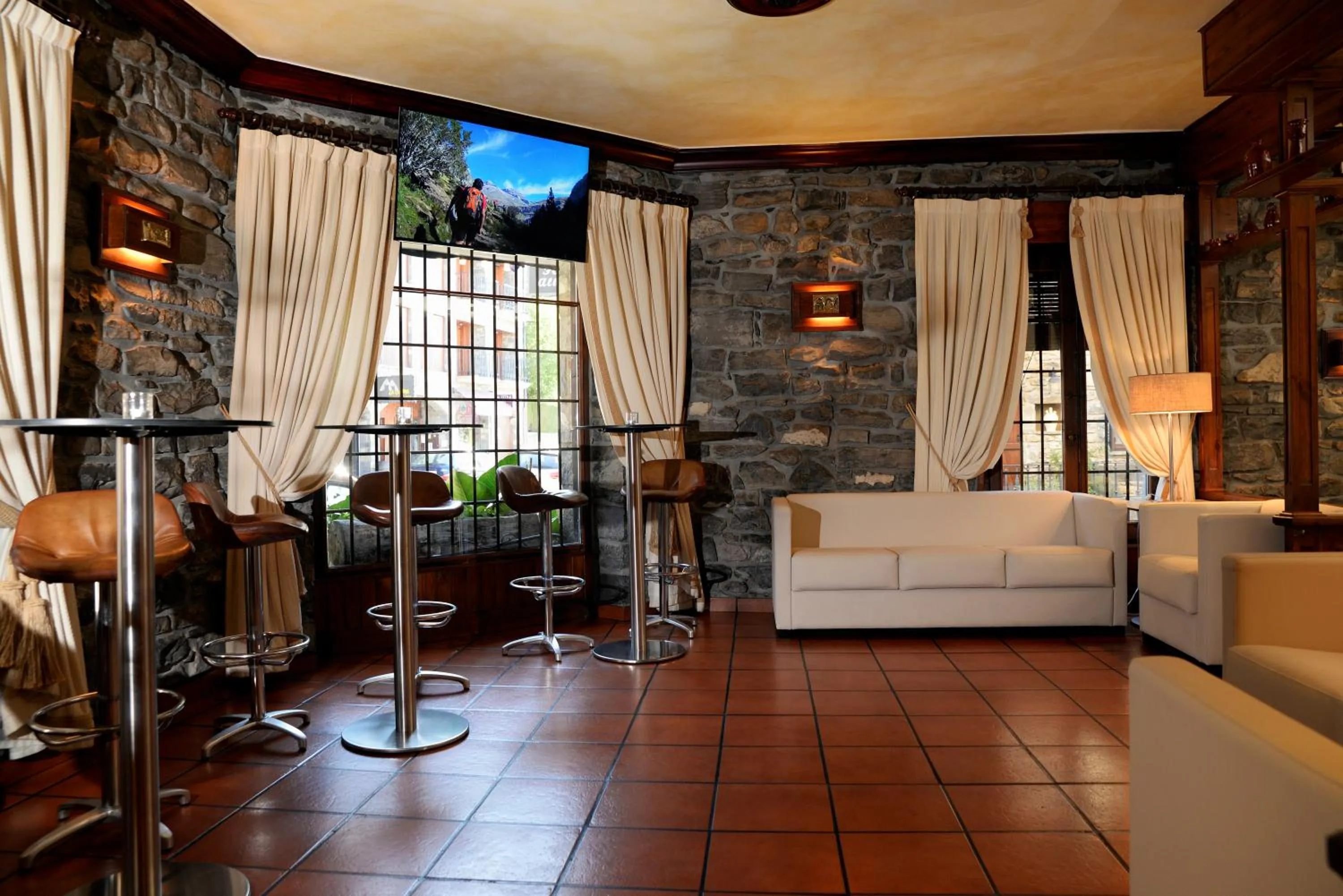 Lobby or reception in Hotel Pradas Ordesa