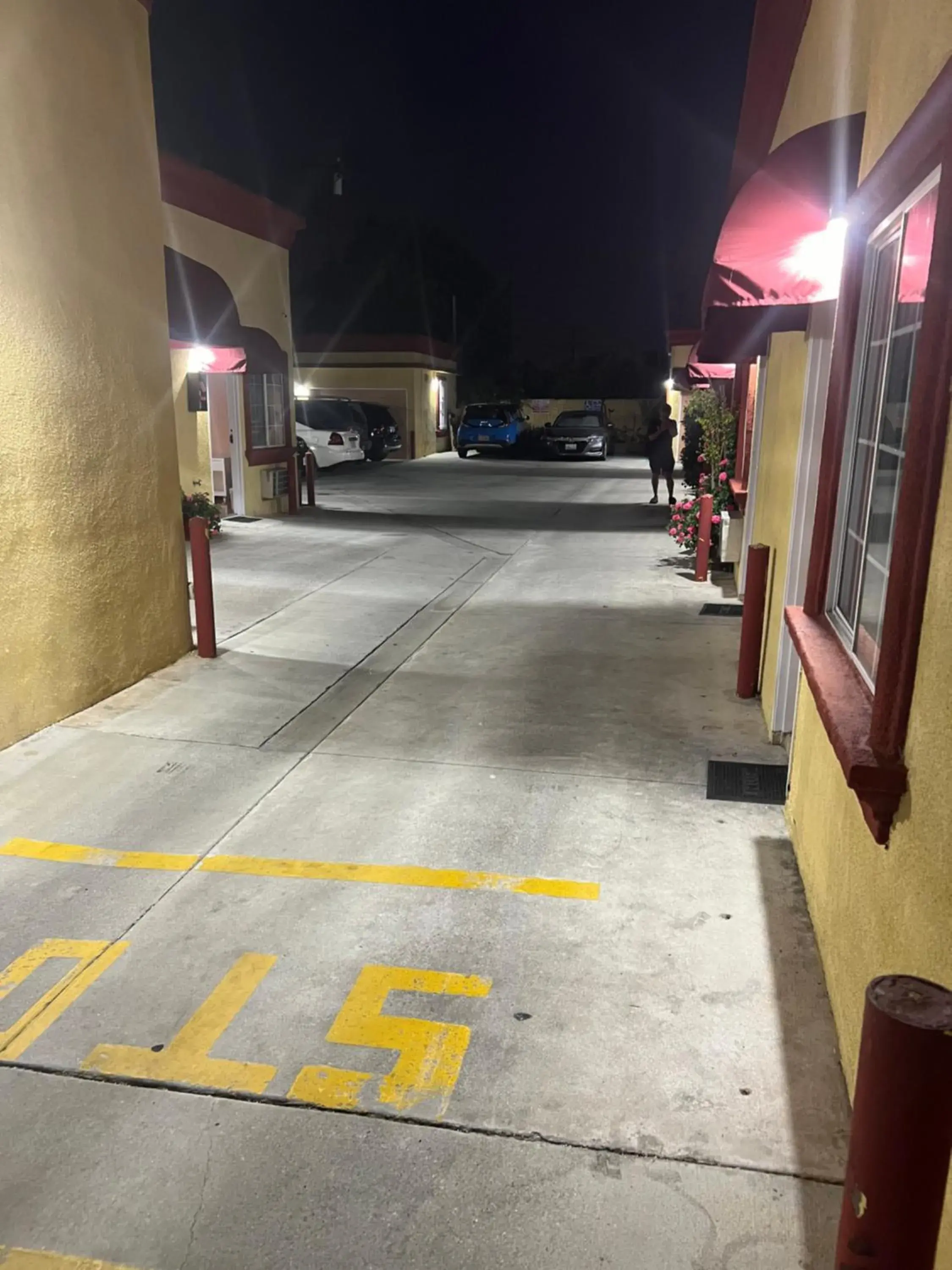 Facade/entrance in King Motel Facade/entrance in King Motel