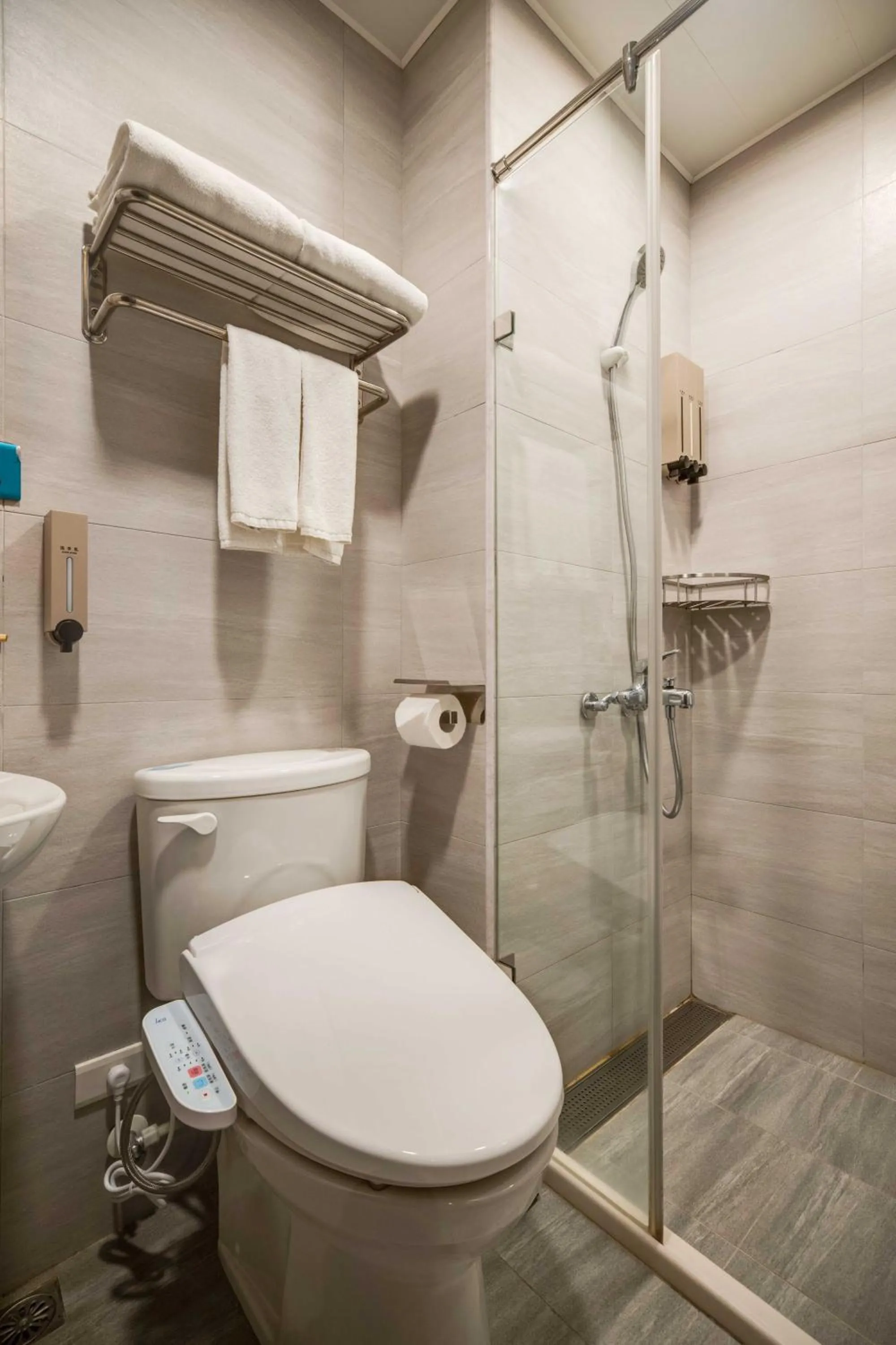 Bathroom in Fun Stay Inn Chengdu