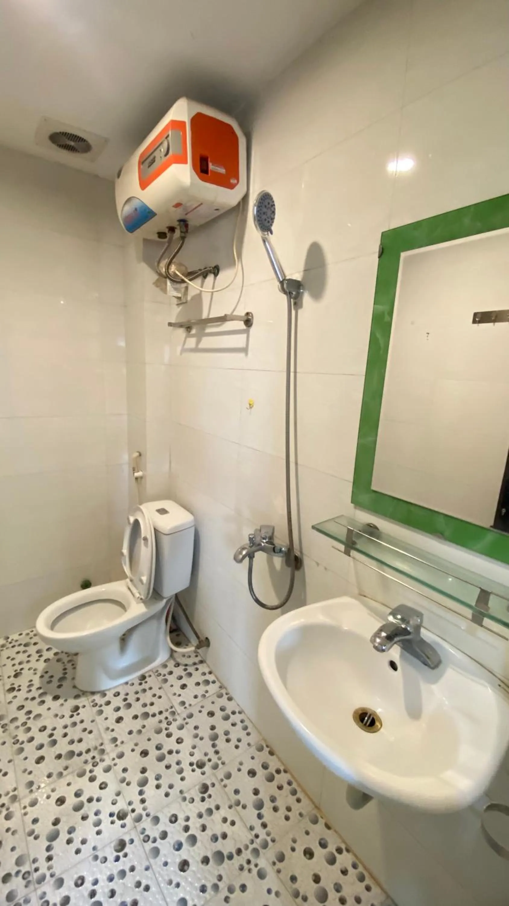 Era Apartment La Thành