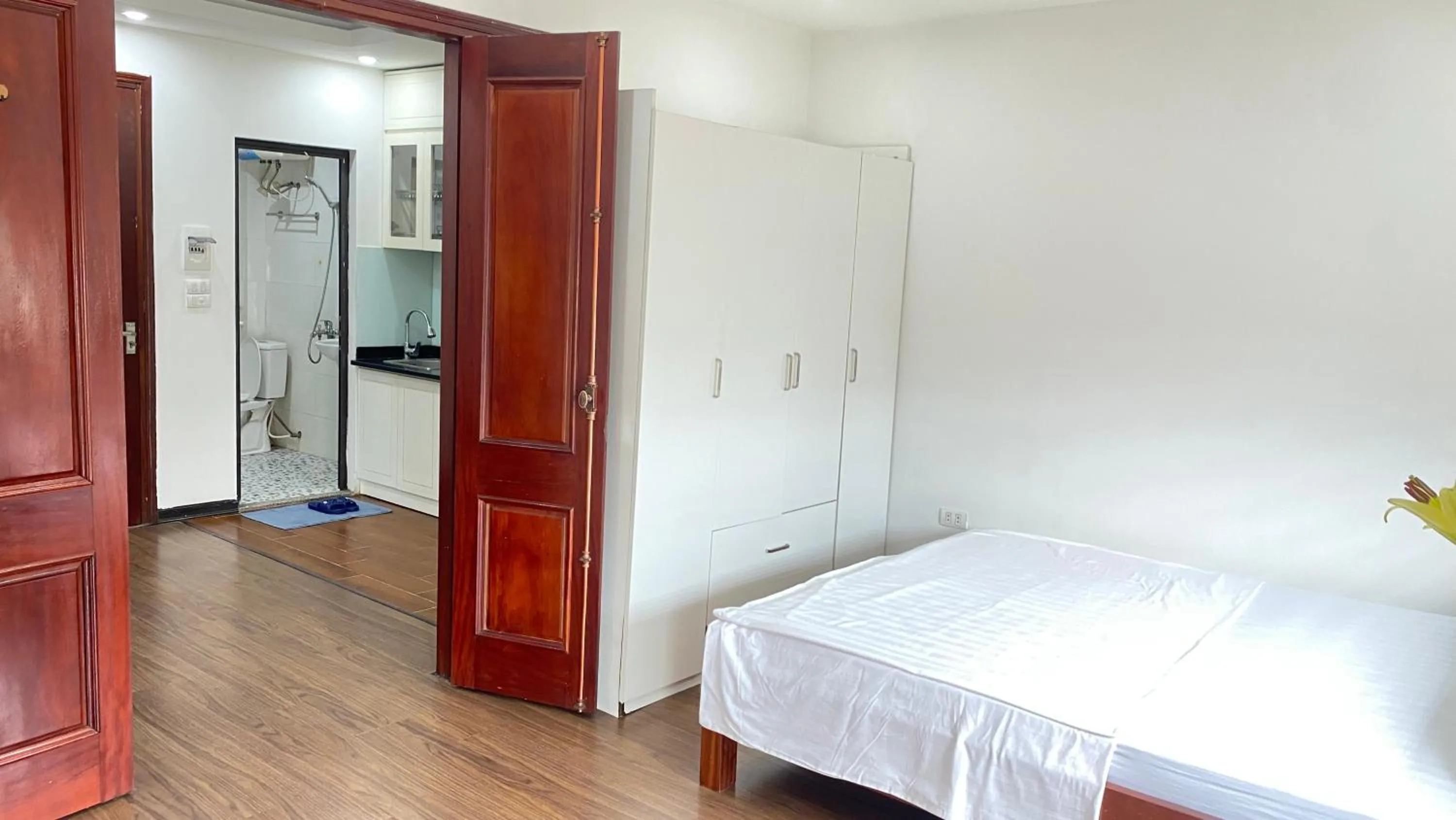 Bed in Era Apartment La Thành