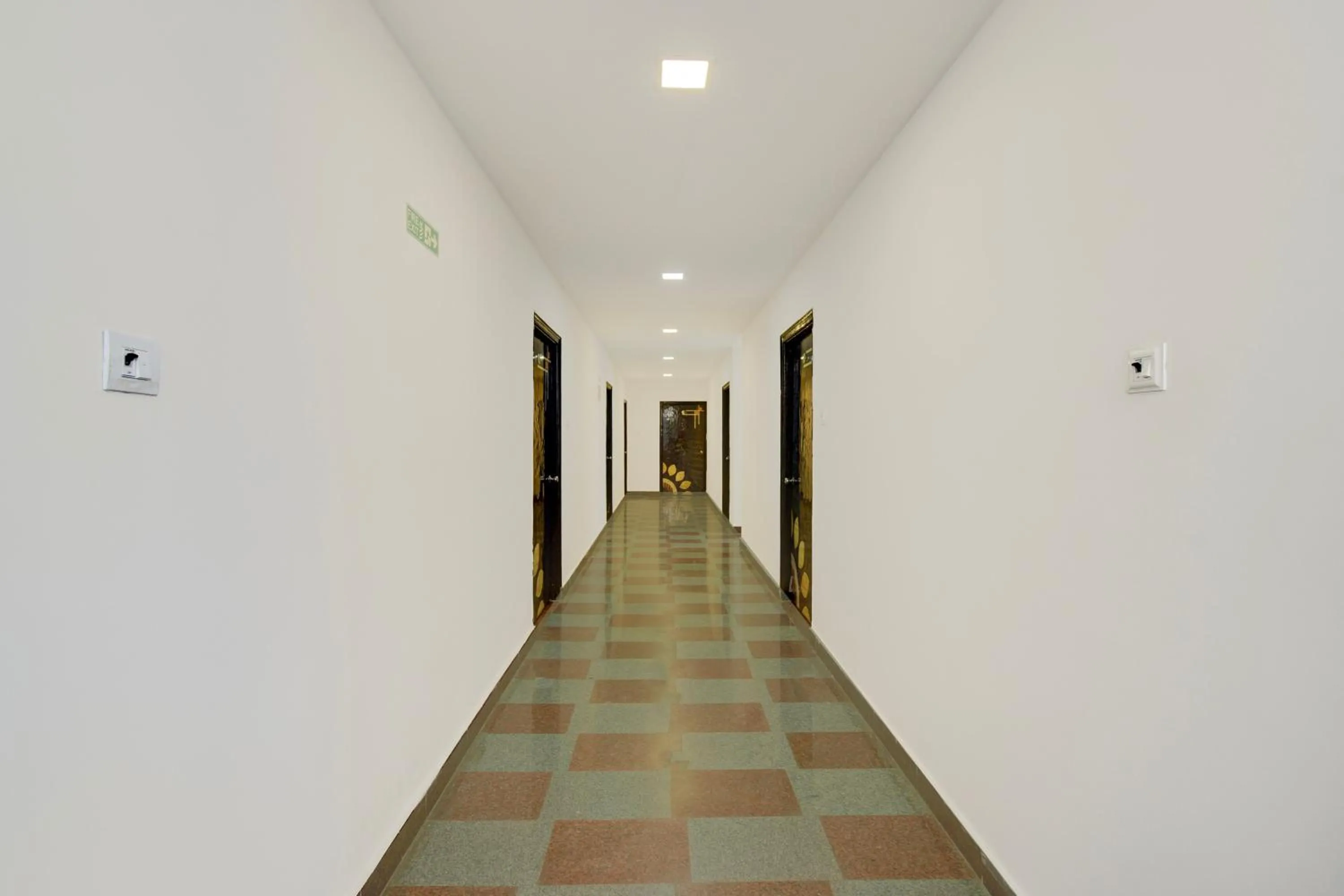 Super Townhouse Oak Q-City Techno Park
