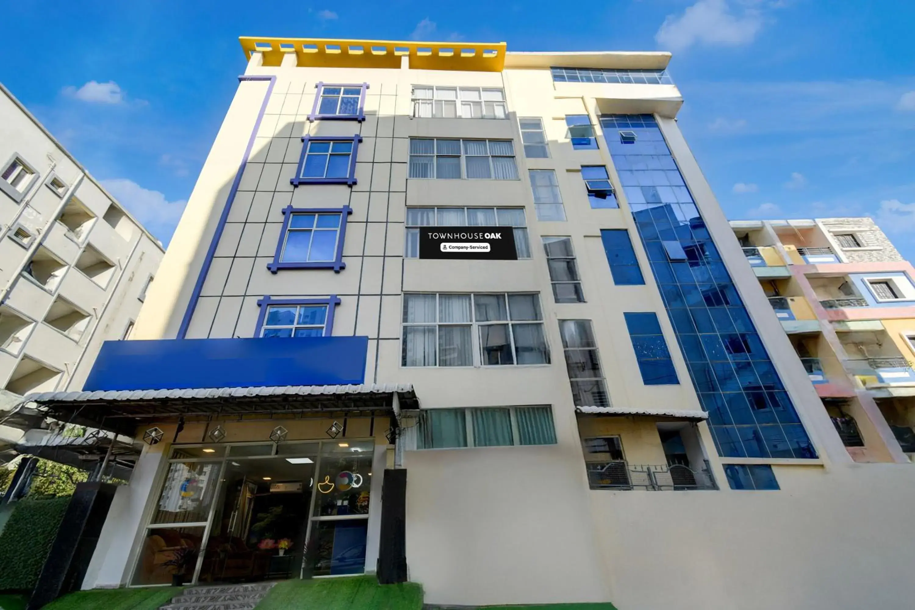 Super Townhouse Oak Q-City Techno Park Super Townhouse Oak Q-City Techno Park