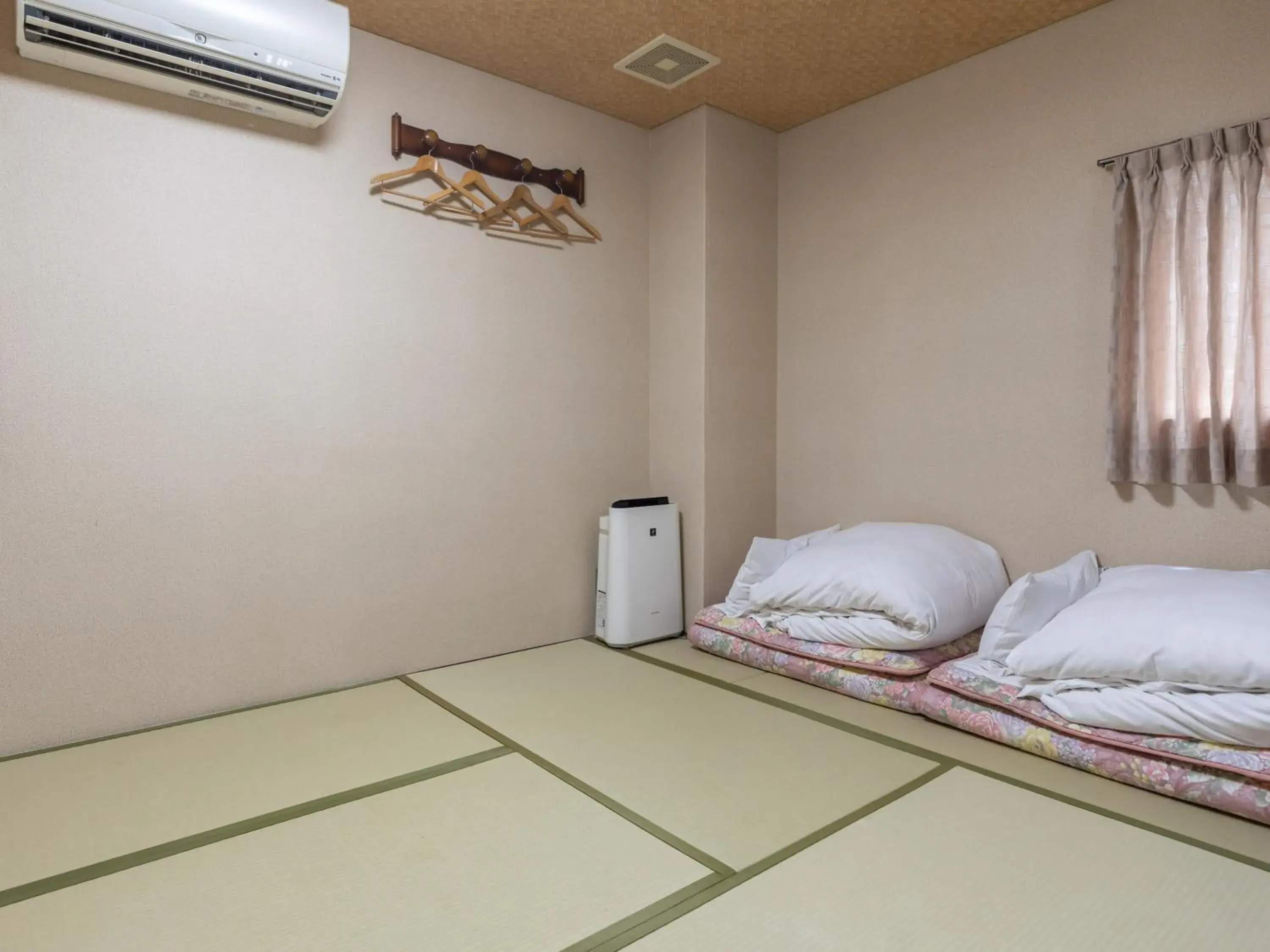 Non-Smoking - Deluxe Japanese-Style Room up to 4 guests in Tabist Takamatsu Pearl Hotel Non-Smoking - Deluxe Japanese-Style Room up to 4 guests in Tabist Takamatsu Pearl Hotel