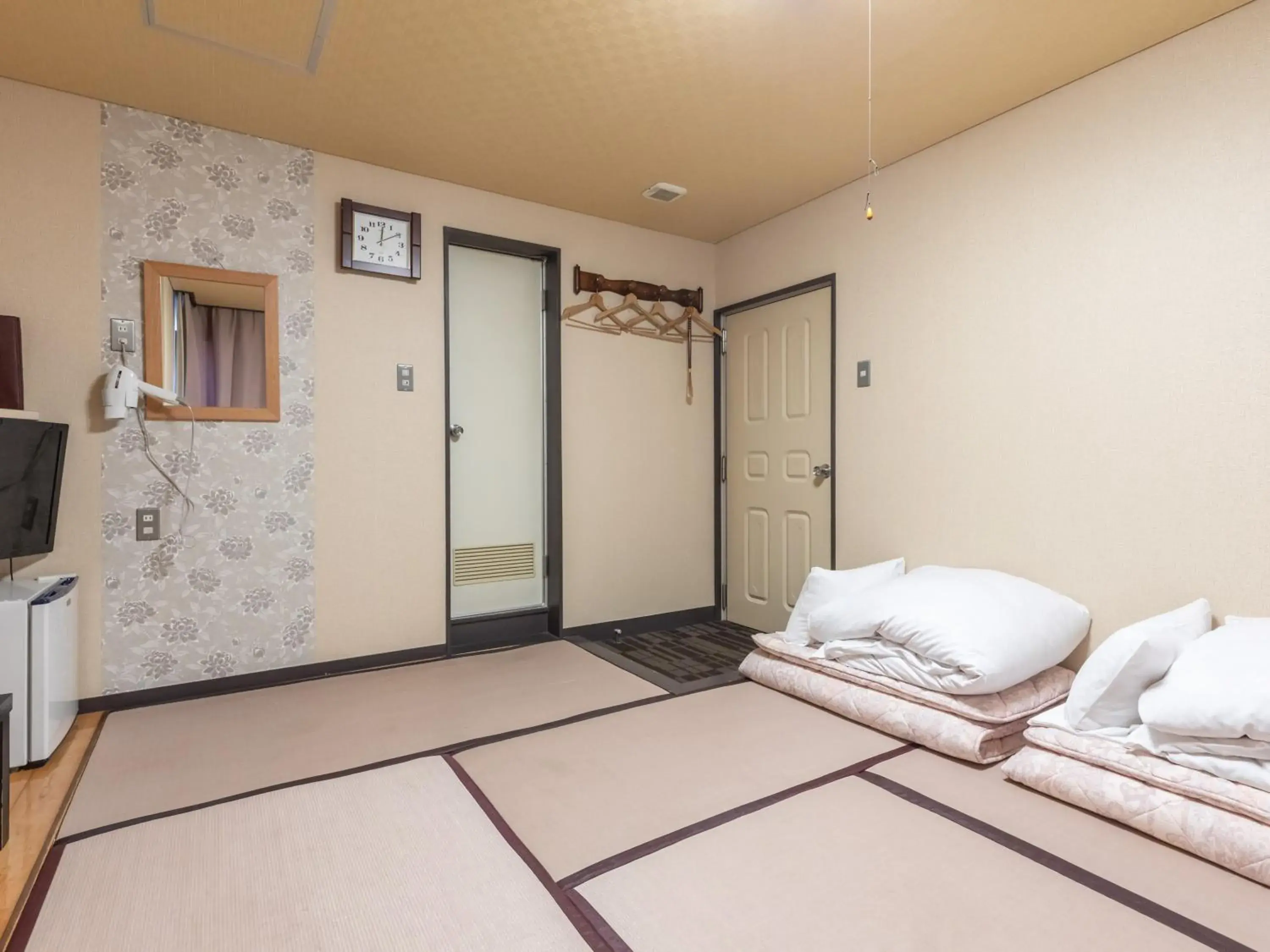 Non-Smoking - Japanese-Style Room up to 4 guests in Tabist Takamatsu Pearl Hotel Non-Smoking - Japanese-Style Room up to 4 guests in Tabist Takamatsu Pearl Hotel