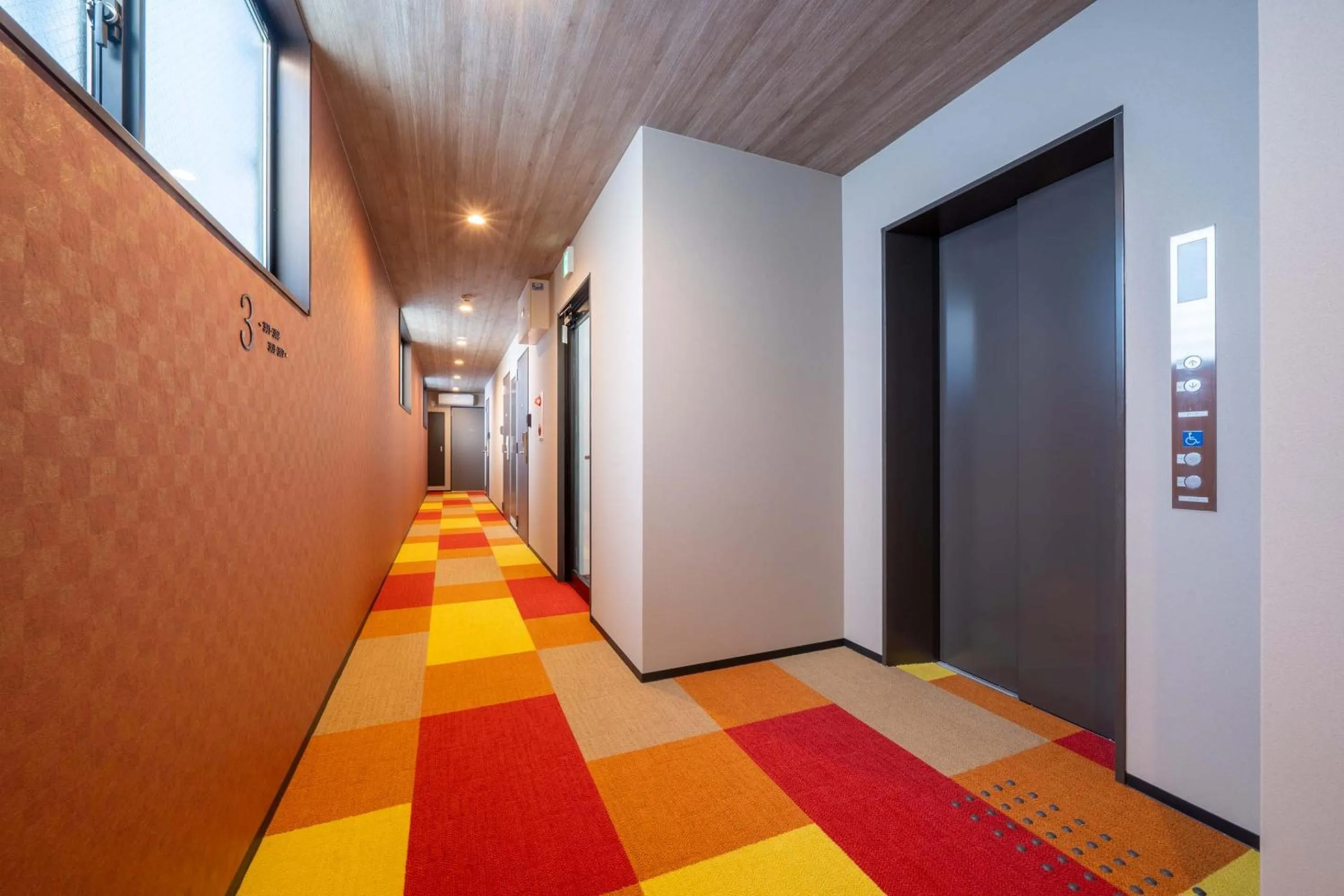 elevator in RESI STAY Yasaka