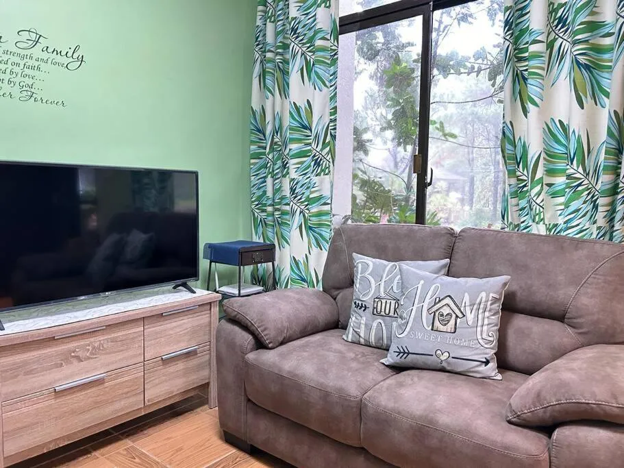 Communal lounge/ TV room in Crosswinds Resort Quadrille Home