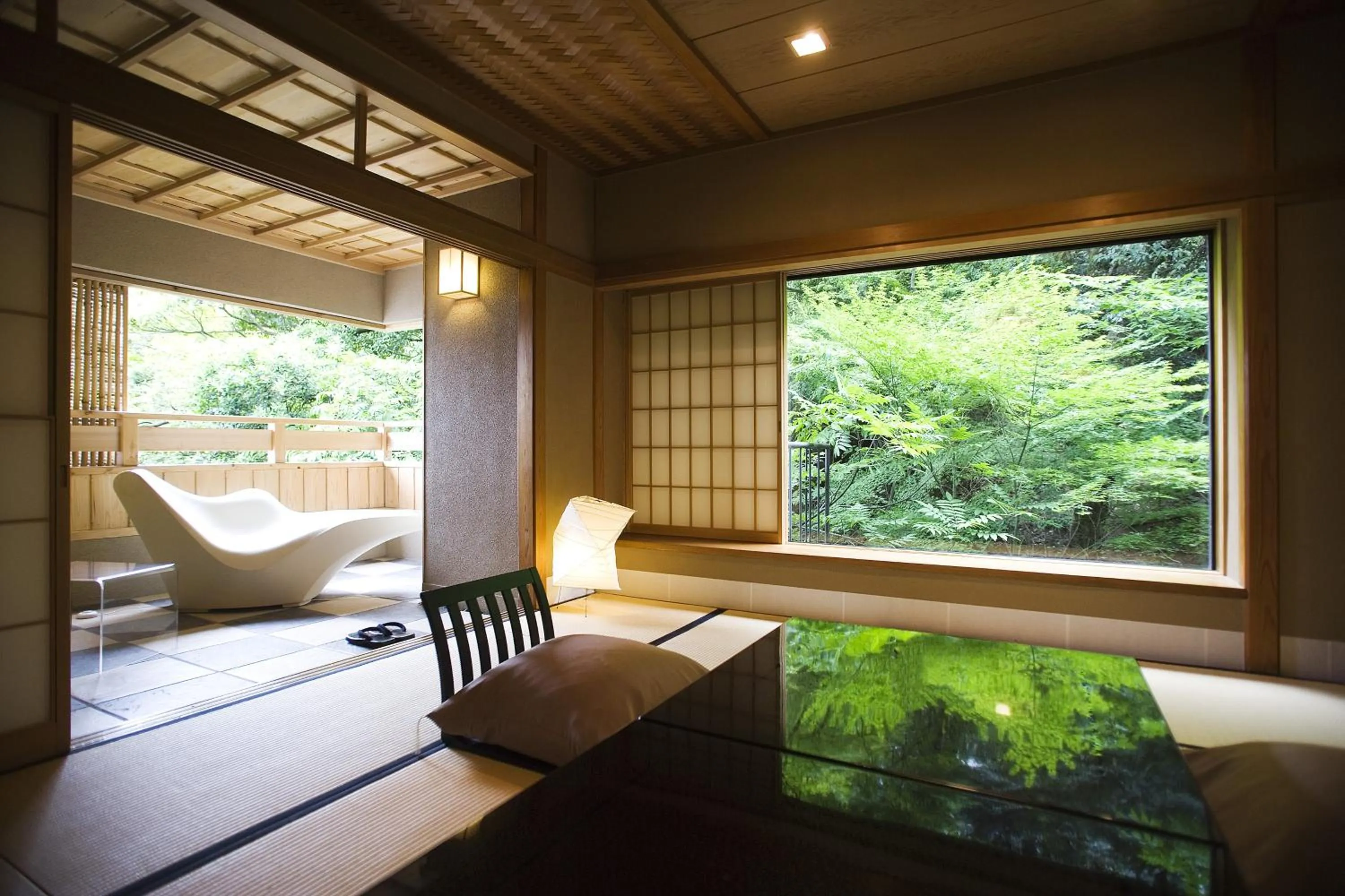 Photo of the whole room in Araya Totoan