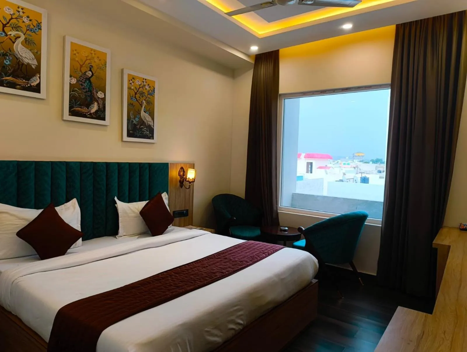 Photo of the whole room, Bed in Hotel W Grand - A Boutique Hotel