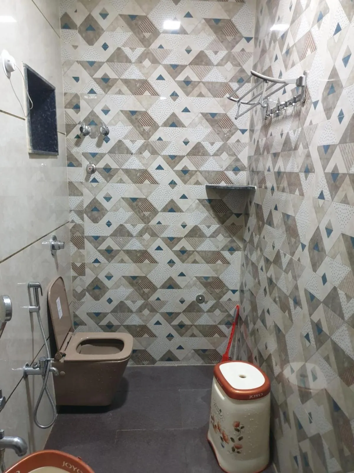 RKS INTERNATIONAL HAMPi