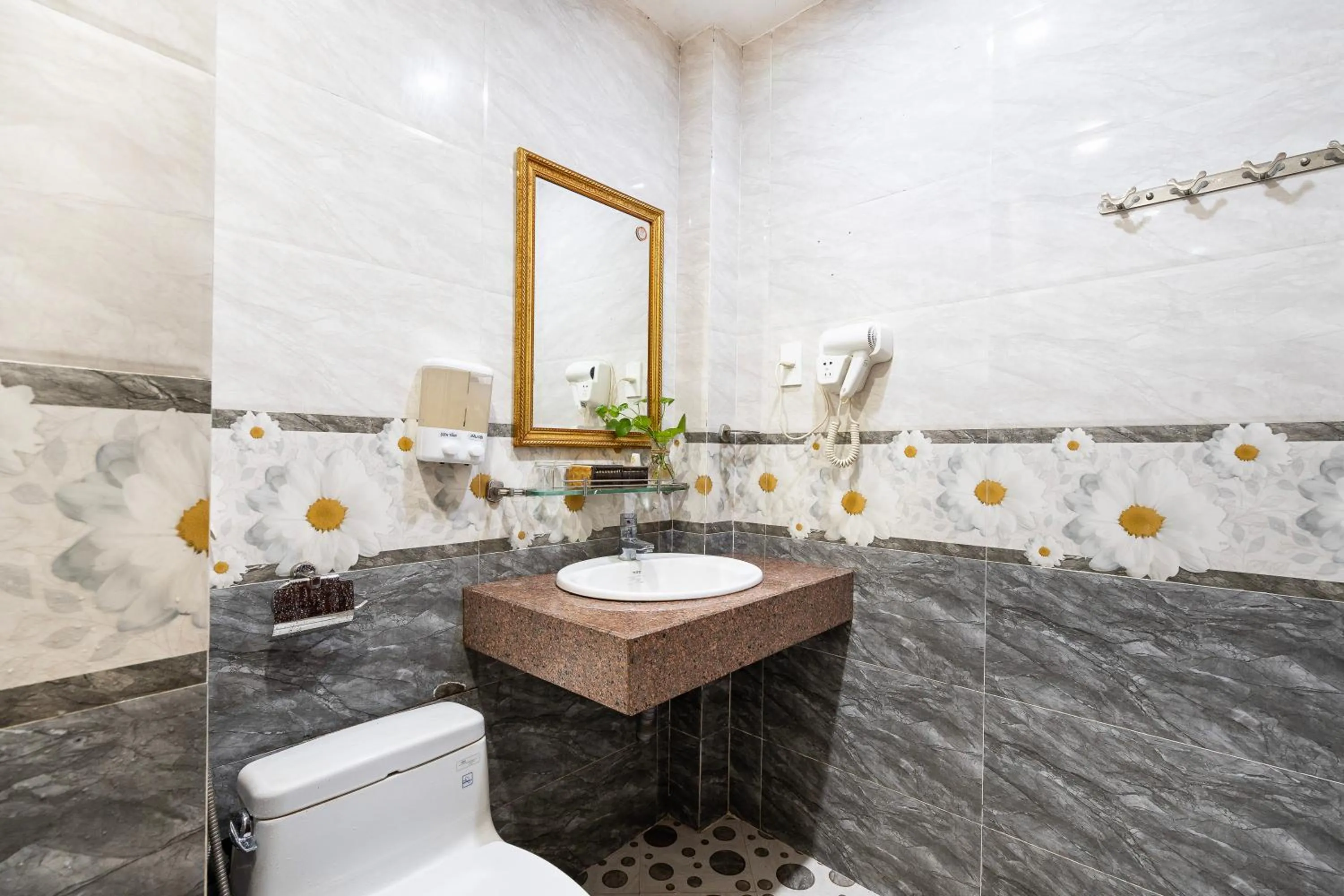 Shower in Value Hotel